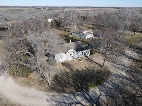 Homes For Sale - 2314 & 2338 E Old Hwy 40<br/> New Cambria, KS 67470