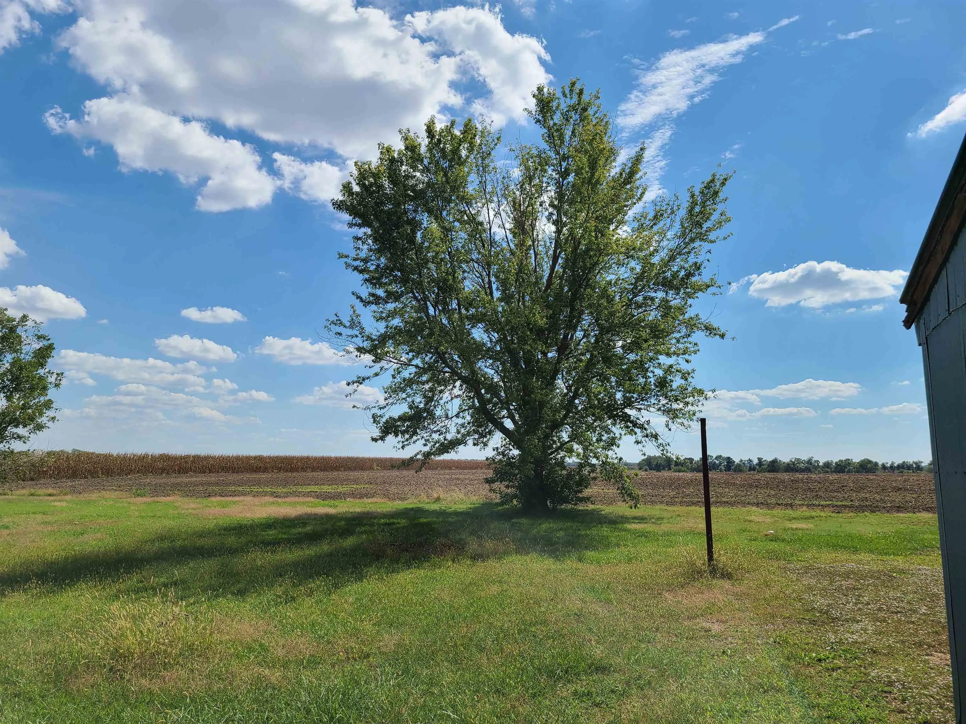 Arkansas City, Kansas 67005, United States, 2 Bedrooms Bedrooms, ,1 BathroomBathrooms,Residential,Pending,245712