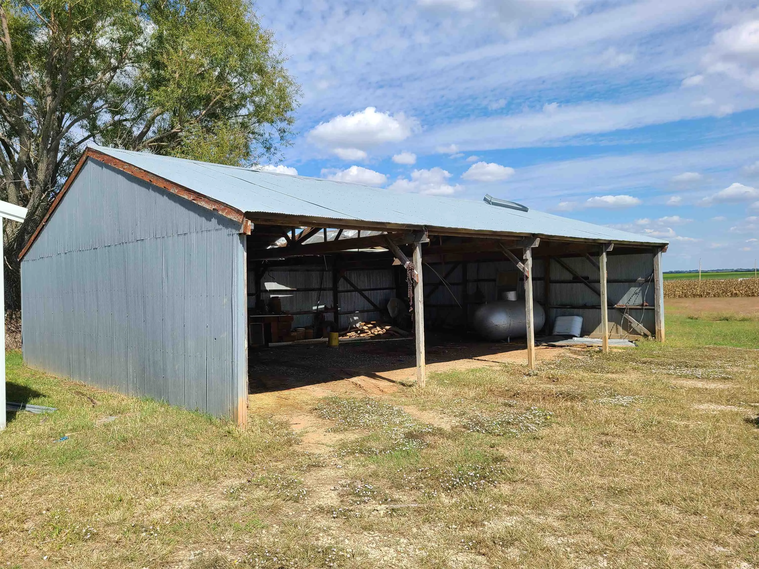 Arkansas City, Kansas 67005, United States, 2 Bedrooms Bedrooms, ,1 BathroomBathrooms,Residential,Pending,245712