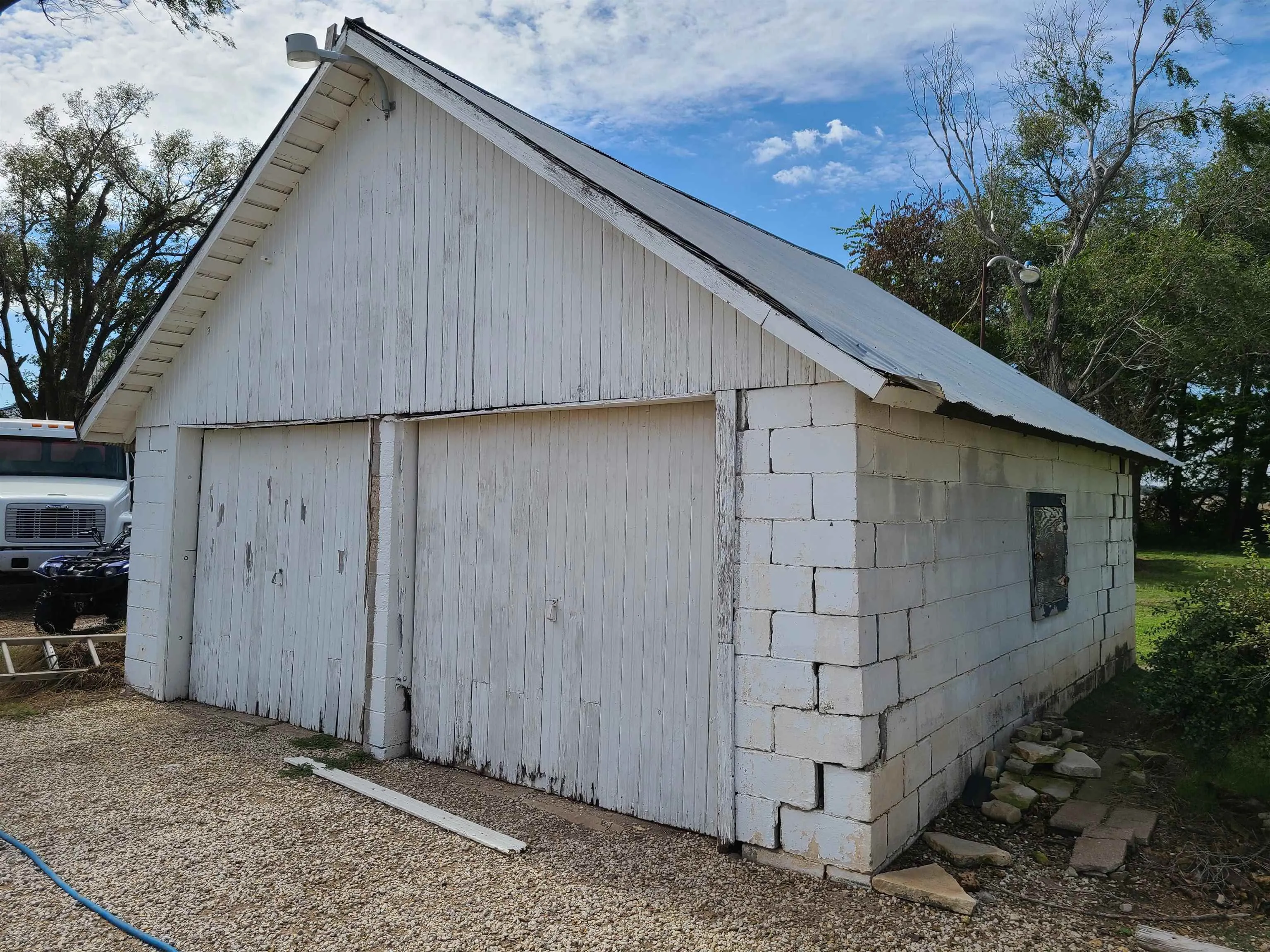 Arkansas City, Kansas 67005, United States, 2 Bedrooms Bedrooms, ,1 BathroomBathrooms,Residential,Pending,245712