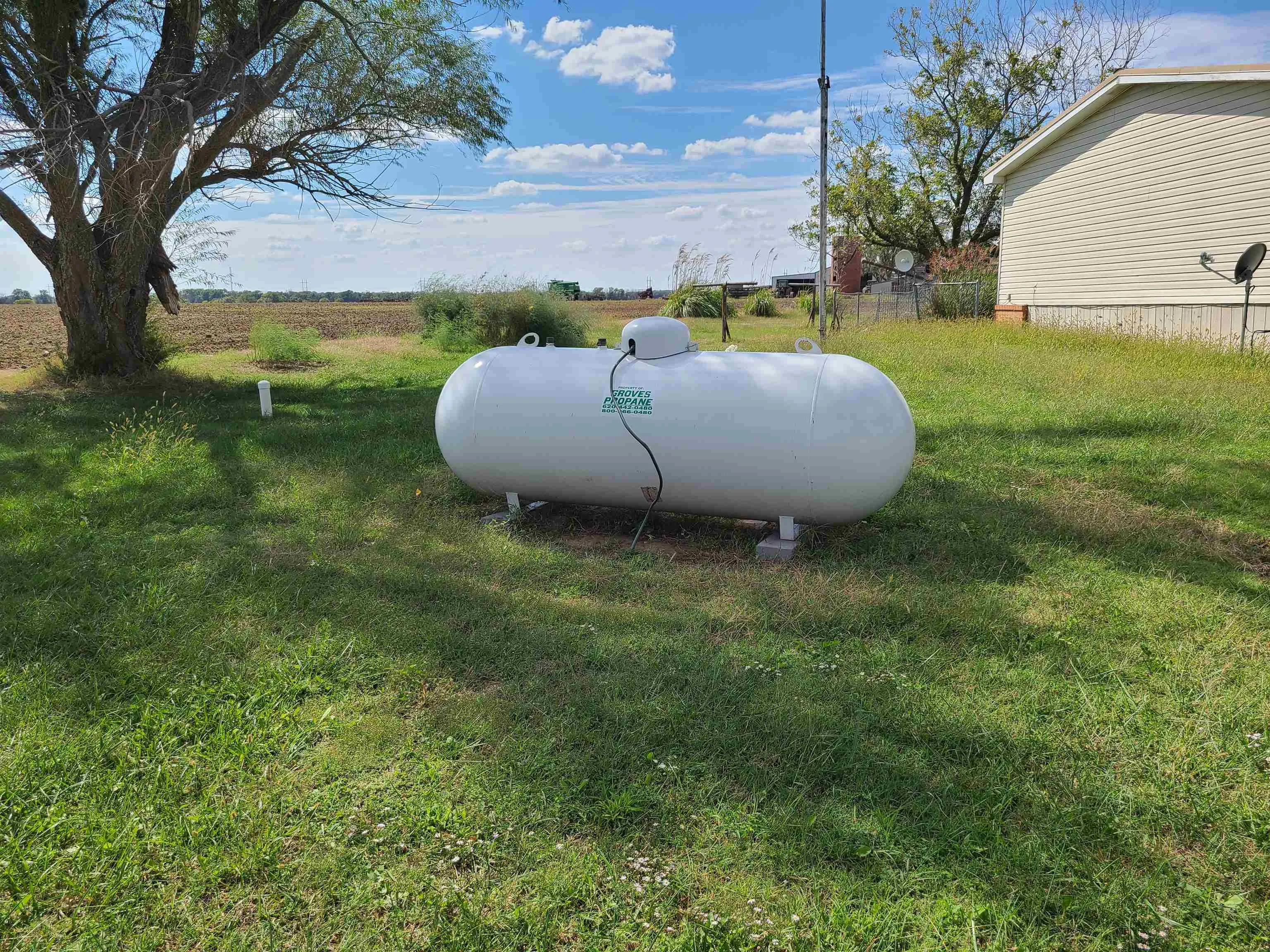 Arkansas City, Kansas 67005, United States, 2 Bedrooms Bedrooms, ,1 BathroomBathrooms,Residential,Pending,245712