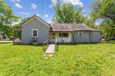 902 S C St, Wellington, KS MLS: 655318