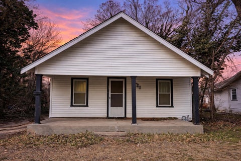 Homes For Sale - 1721 N Grove Ave<br/> Wichita, KS 67214