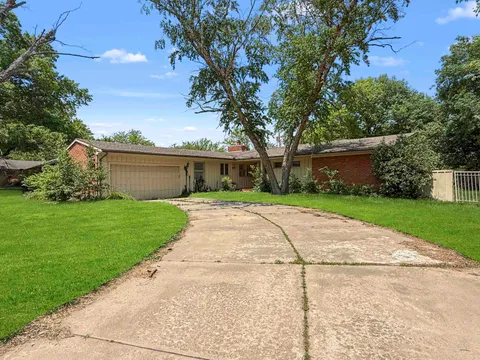 5614 Coe Dr, Wichita, KS 67208 - MLS#: 655264