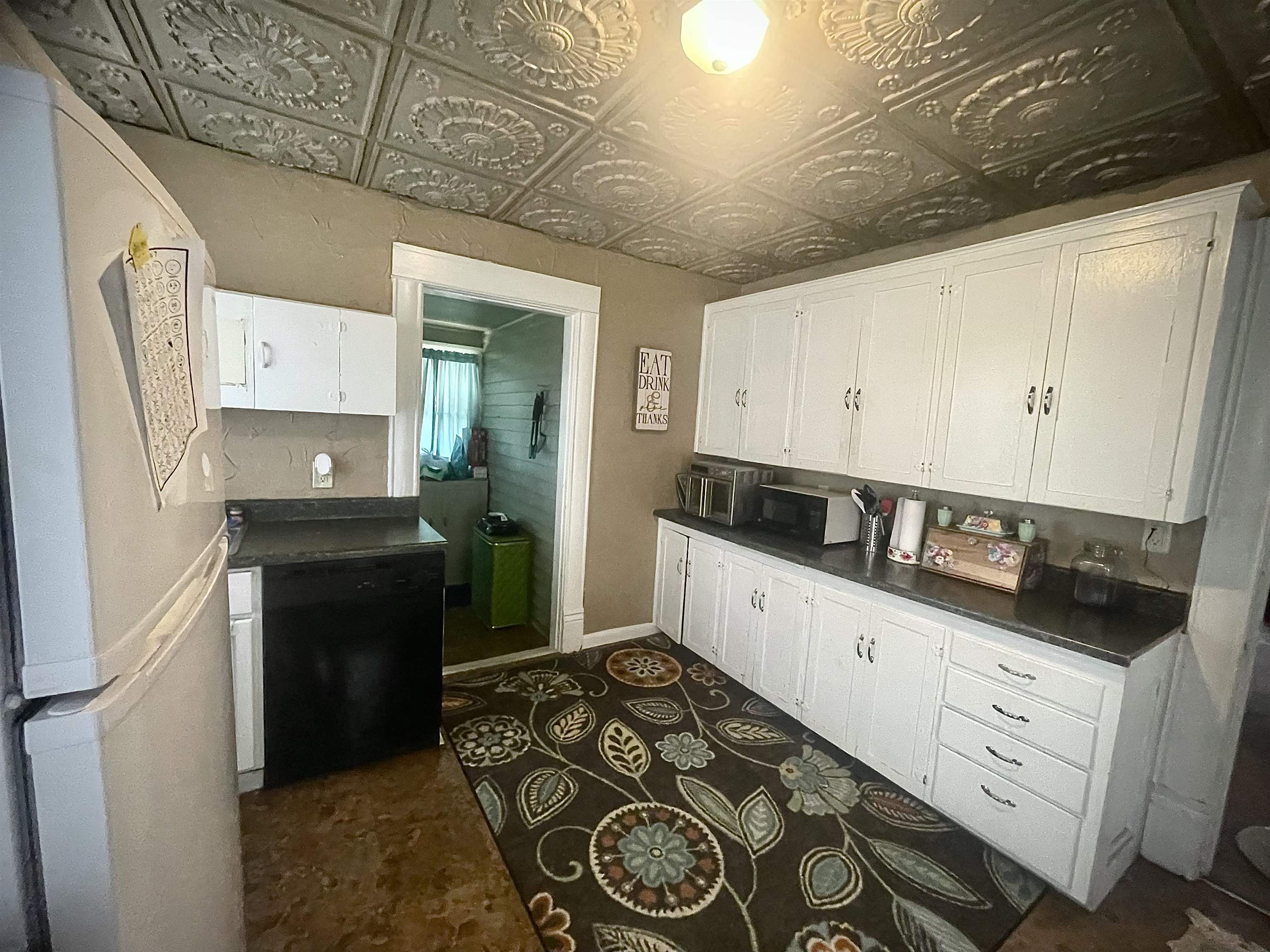 704 E 13th Ave, Winfield, Kansas image 4