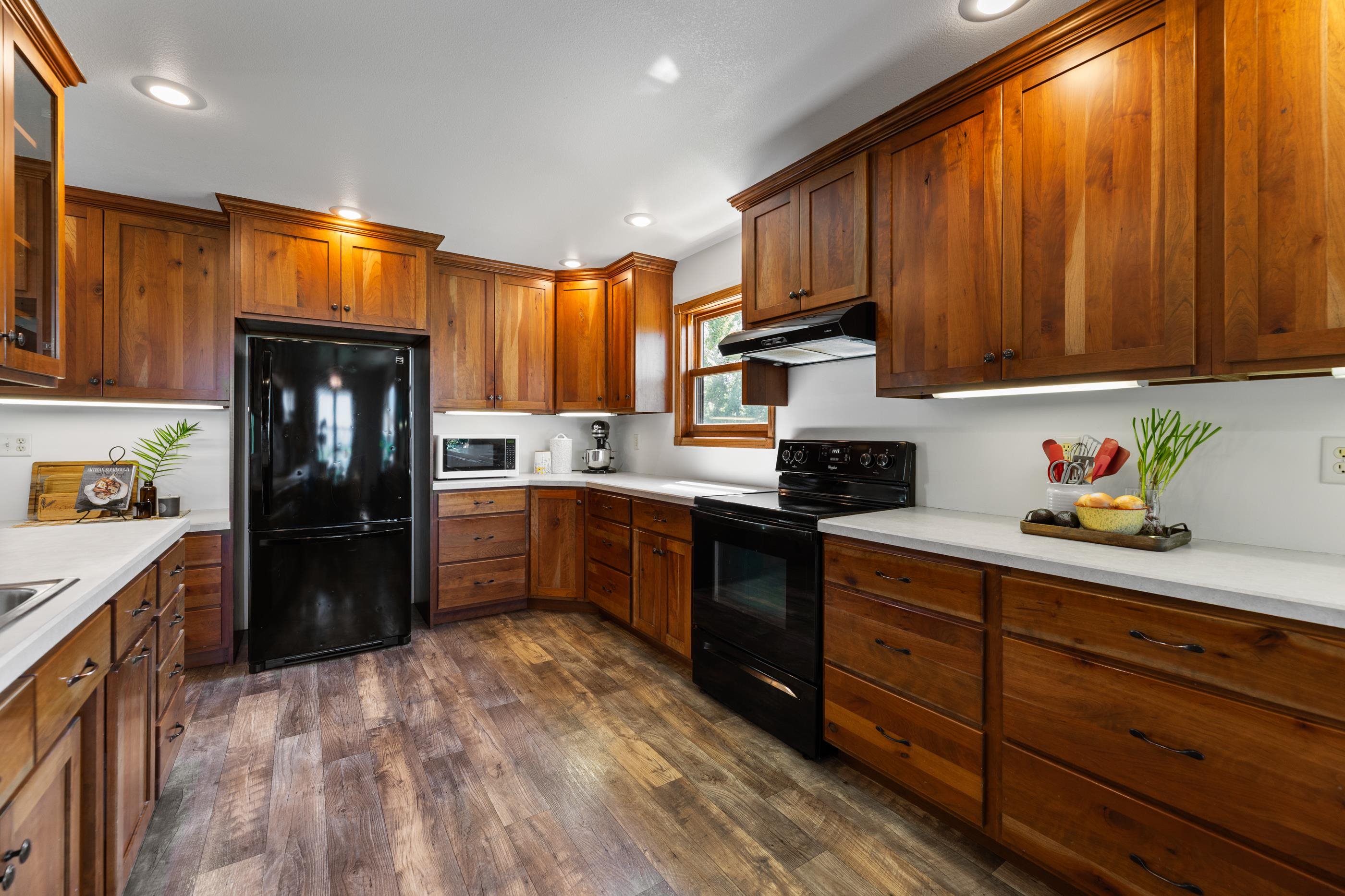 7650 S Halstead Rd, Halstead, Kansas image 11
