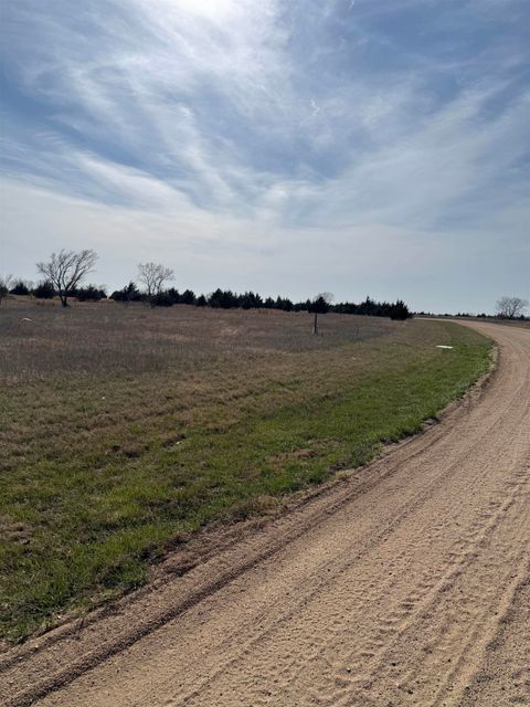 Vacant Land For Sale - 1675 W Bryce Dr<br/> Sumner County, Milton, KS 67106