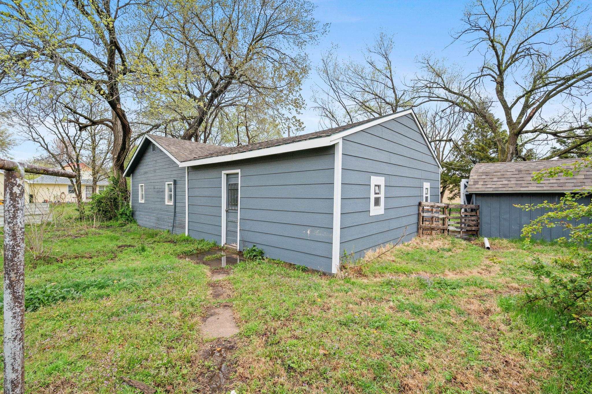 218 E Showalter, Rose Hill, Kansas image 27