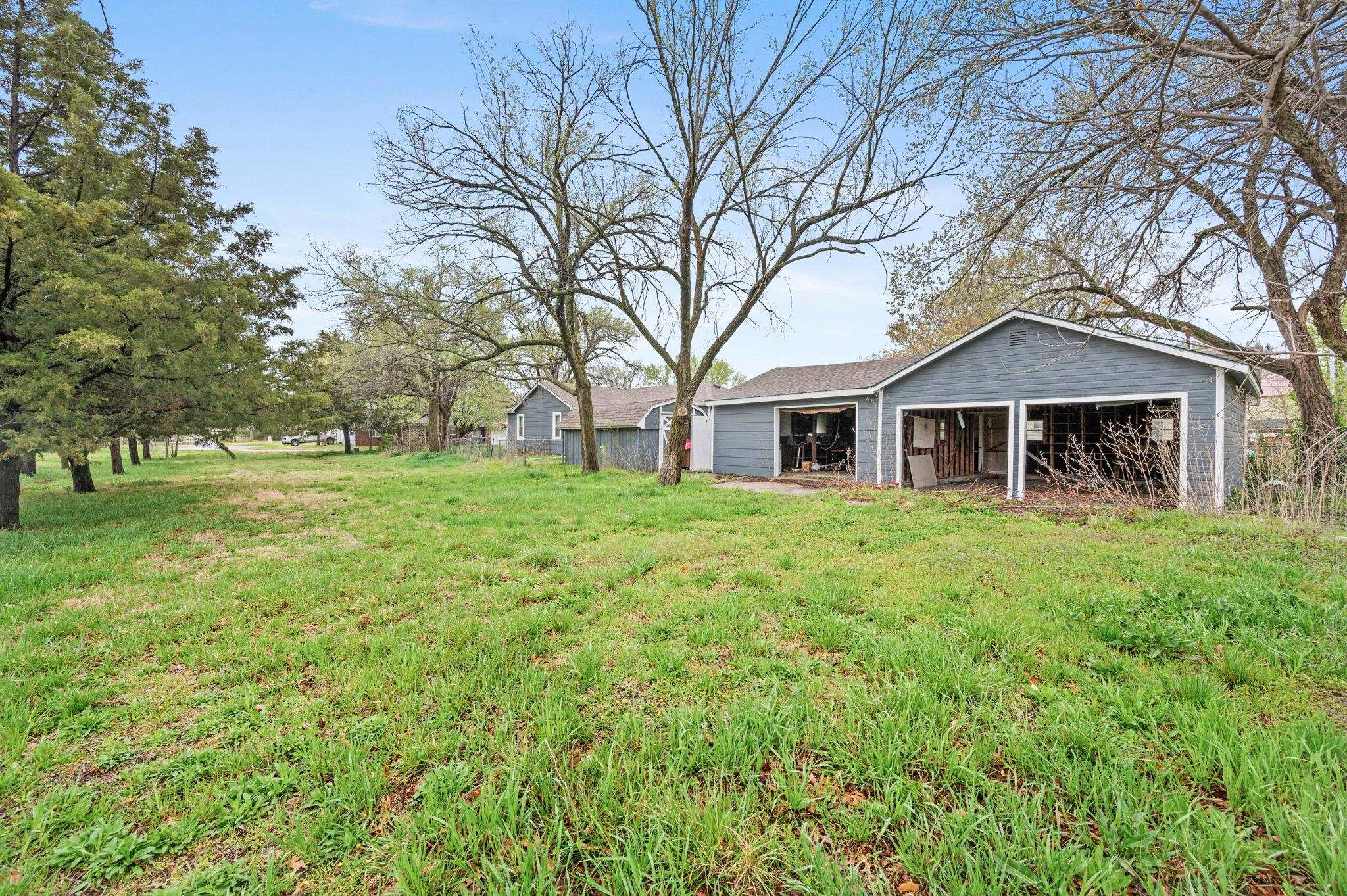 218 E Showalter, Rose Hill, Kansas image 29