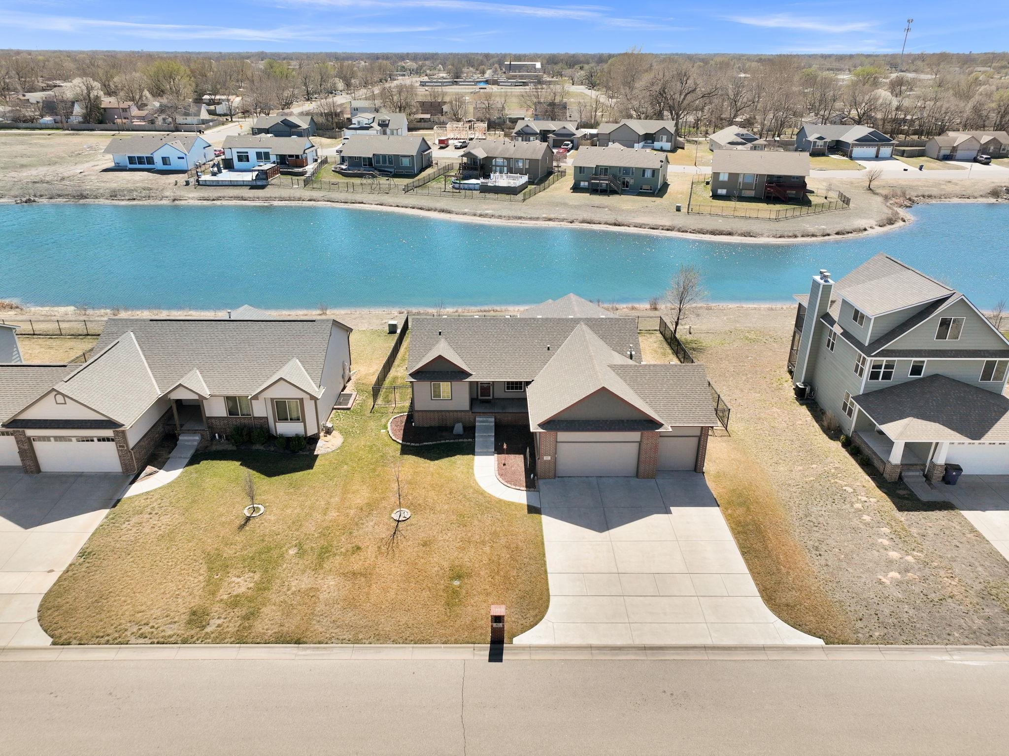 427 E Kay Ave, Haysville, Kansas image 1
