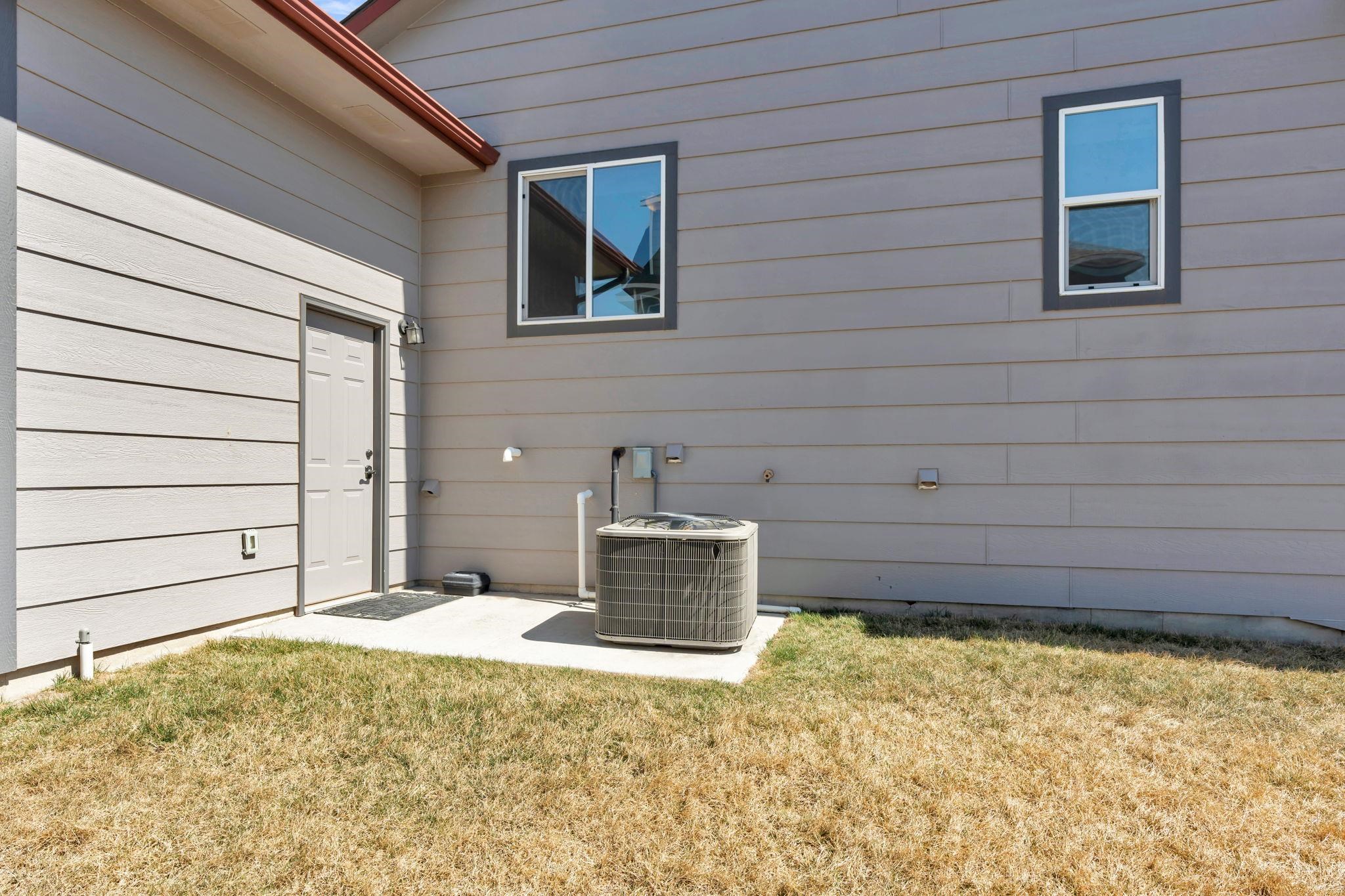 427 E Kay Ave, Haysville, Kansas image 26