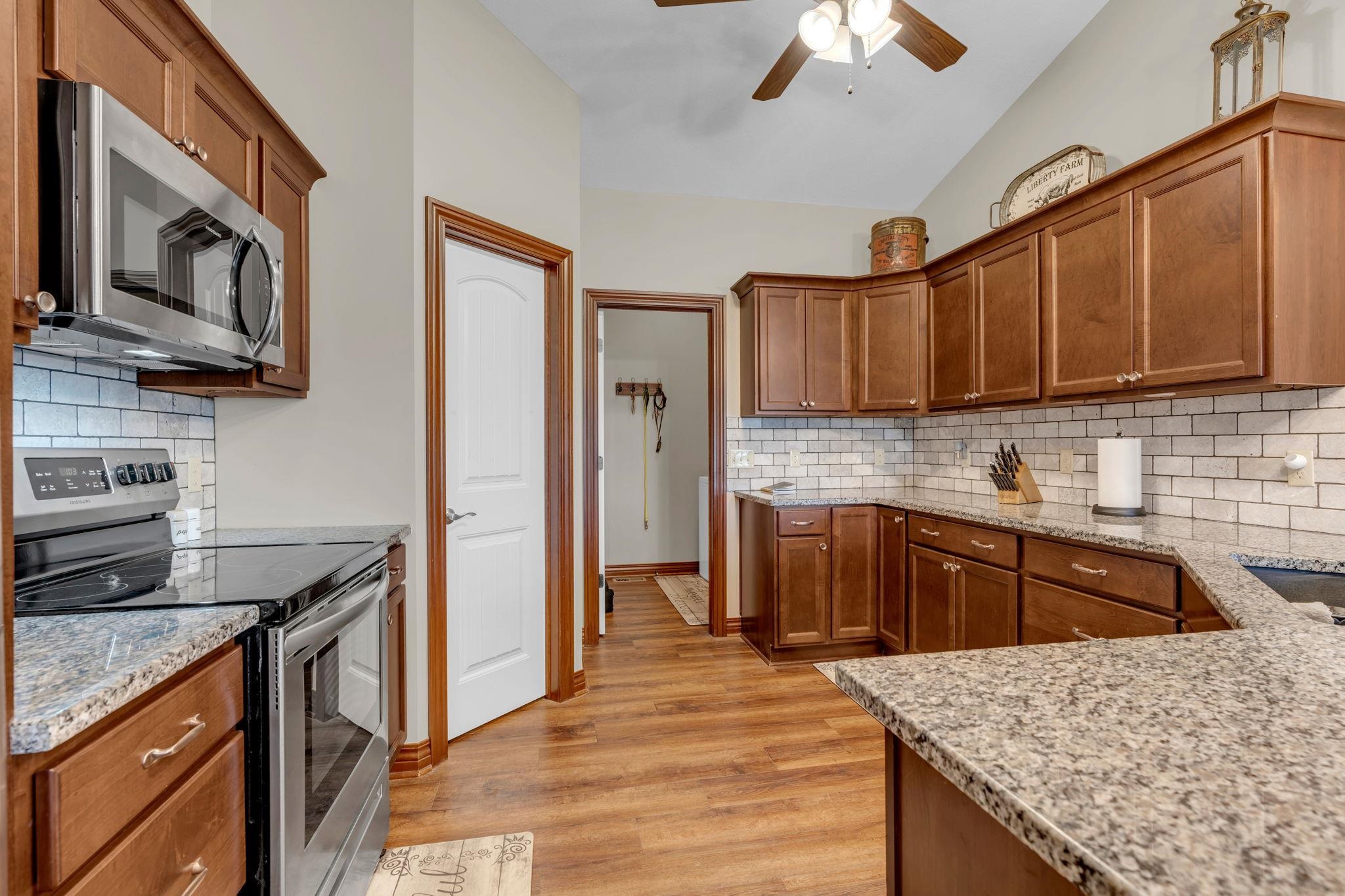 427 E Kay Ave, Haysville, Kansas image 9