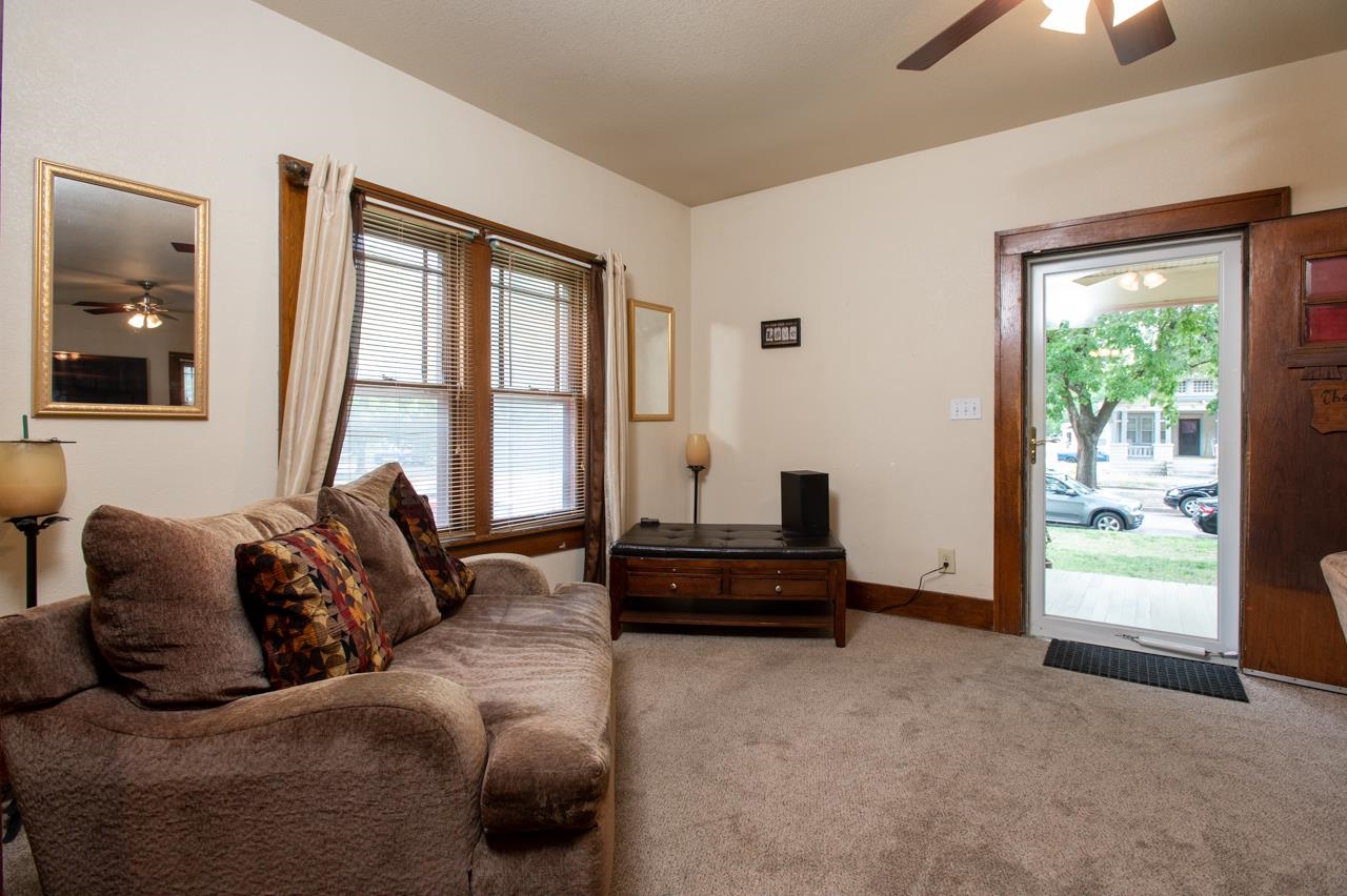 1202 N Larimer St, Wichita, Kansas image 32