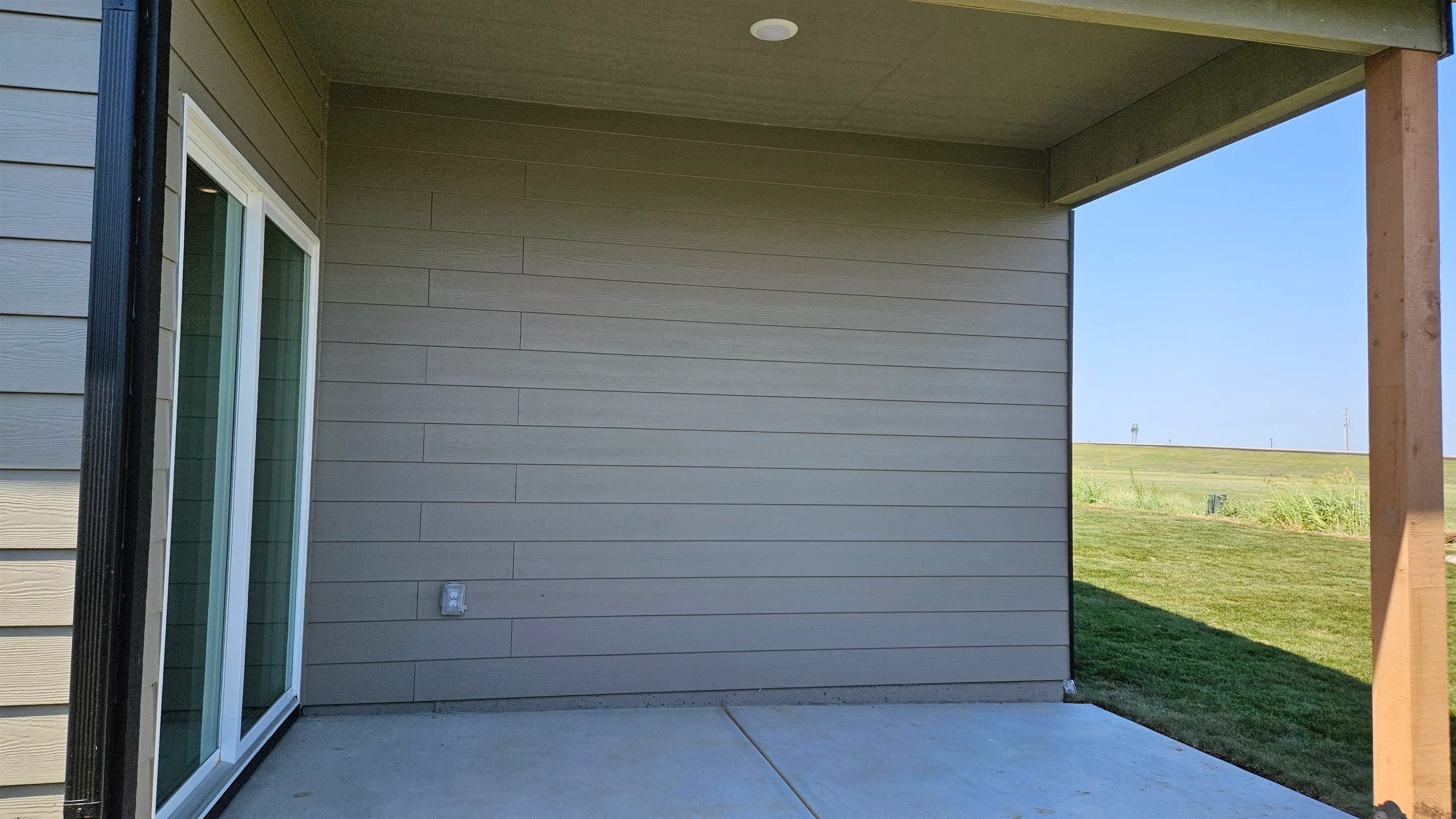 Garden Plain, Kansas 67050, United States, 3 Bedrooms Bedrooms, ,2 BathroomsBathrooms,Residential,Active,24133