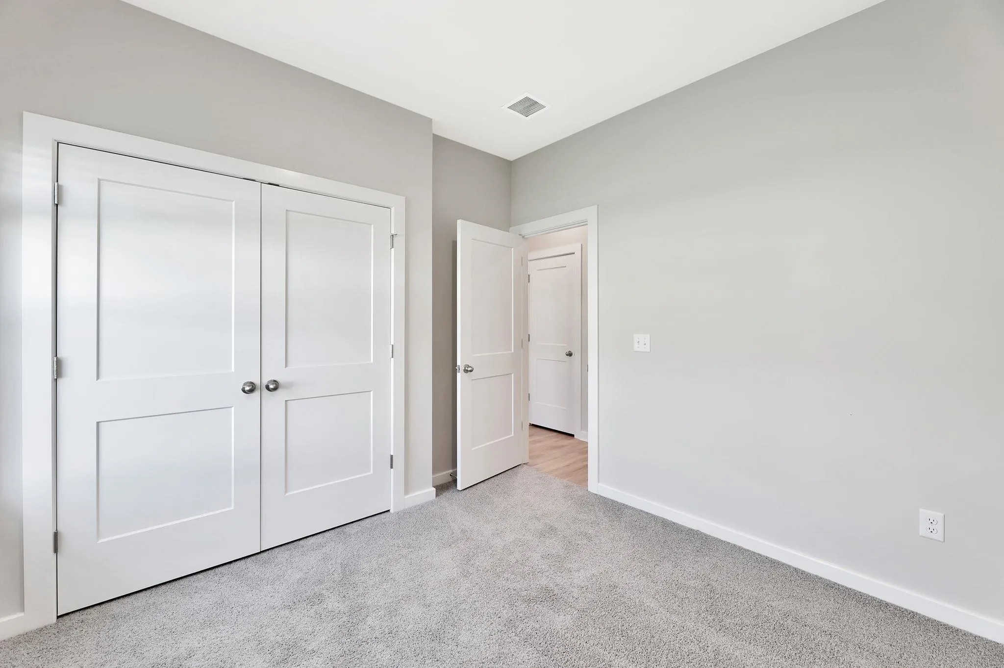 Garden Plain, Kansas 67050, United States, 3 Bedrooms Bedrooms, ,2 BathroomsBathrooms,Residential,Active,24133