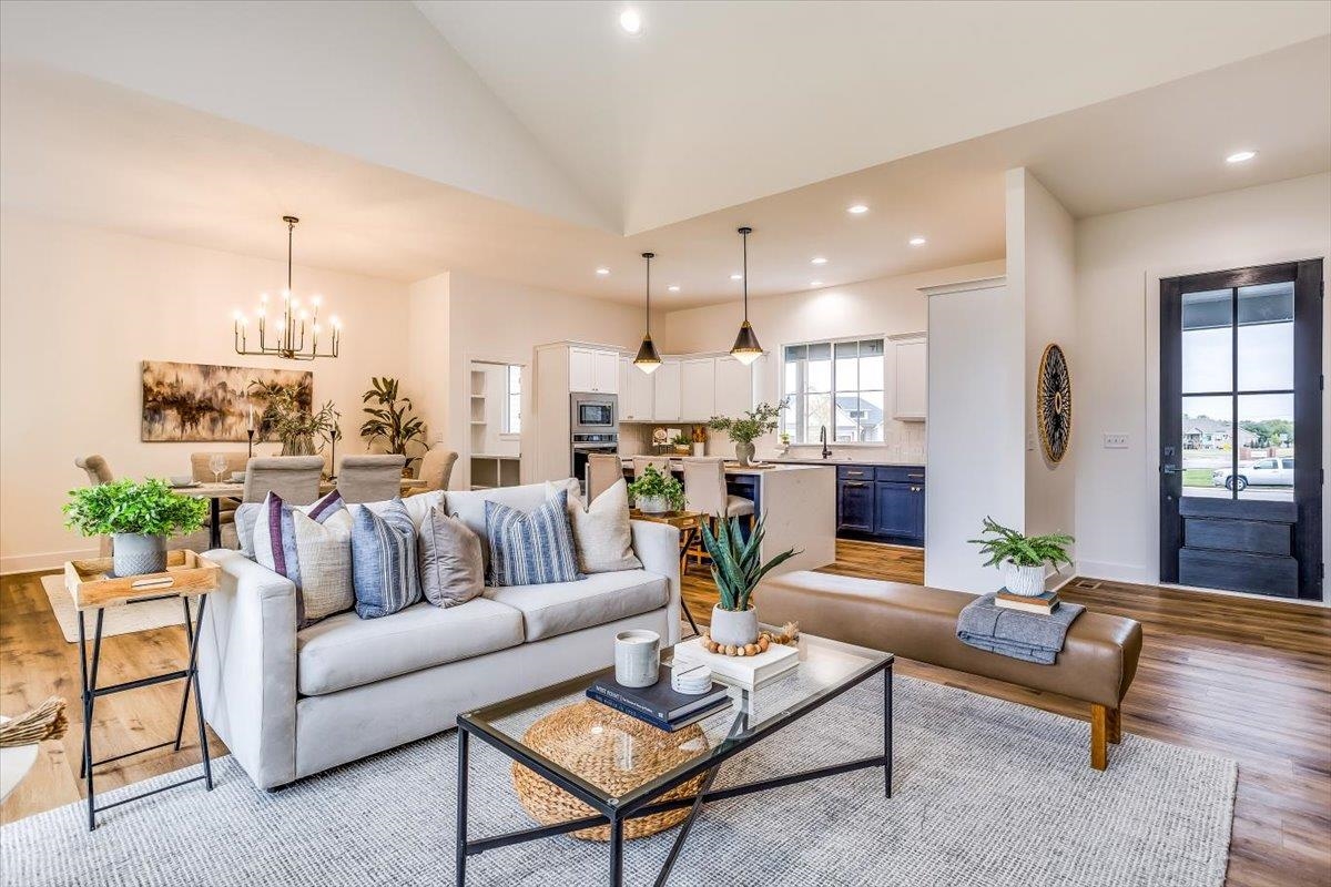 Derby, Kansas 67037, United States, 6 Bedrooms Bedrooms, ,3 BathroomsBathrooms,Residential,Pending,74676