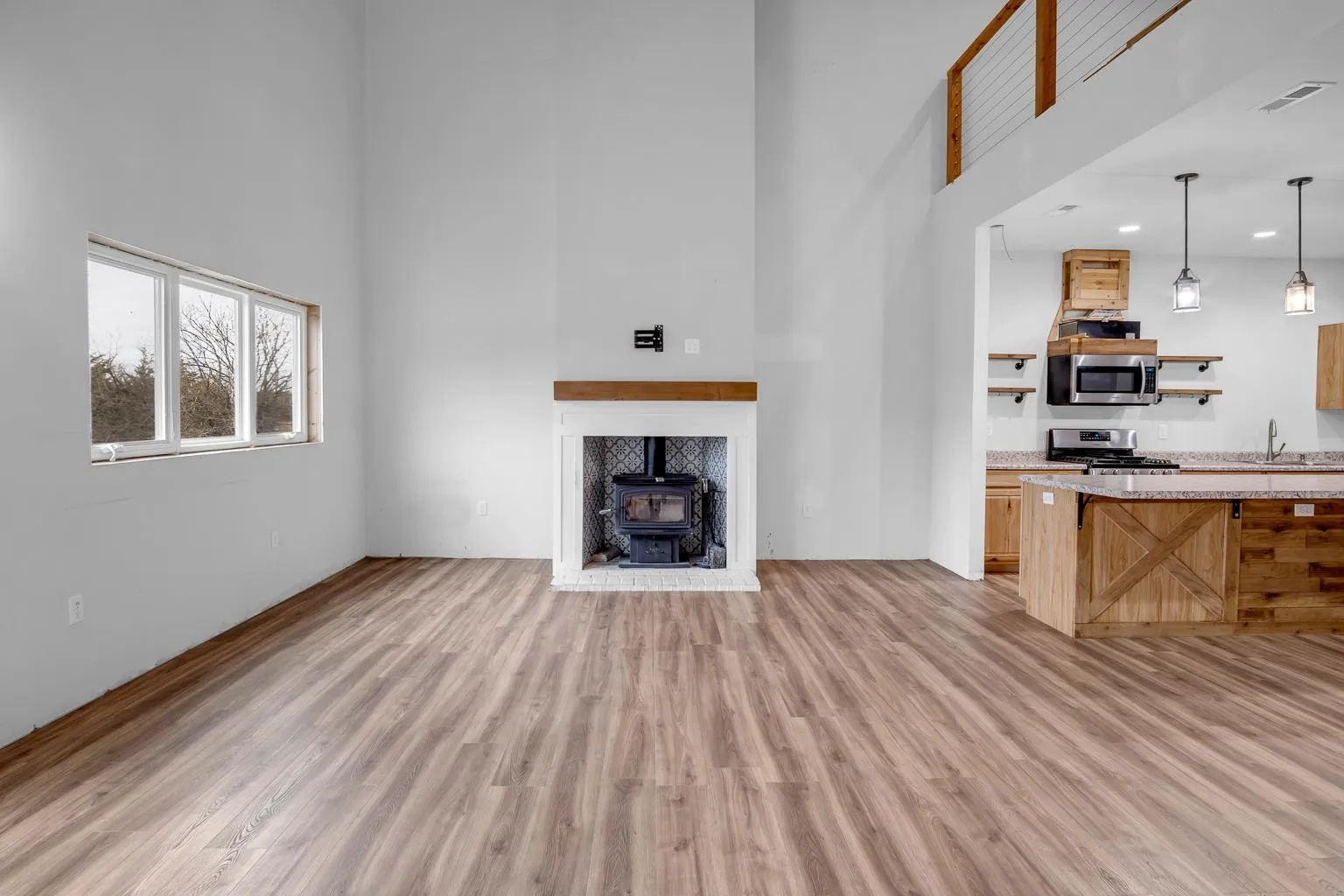 Newton, Kansas 67114, United States, 3 Bedrooms Bedrooms, ,2 BathroomsBathrooms,Residential,Pending,31832