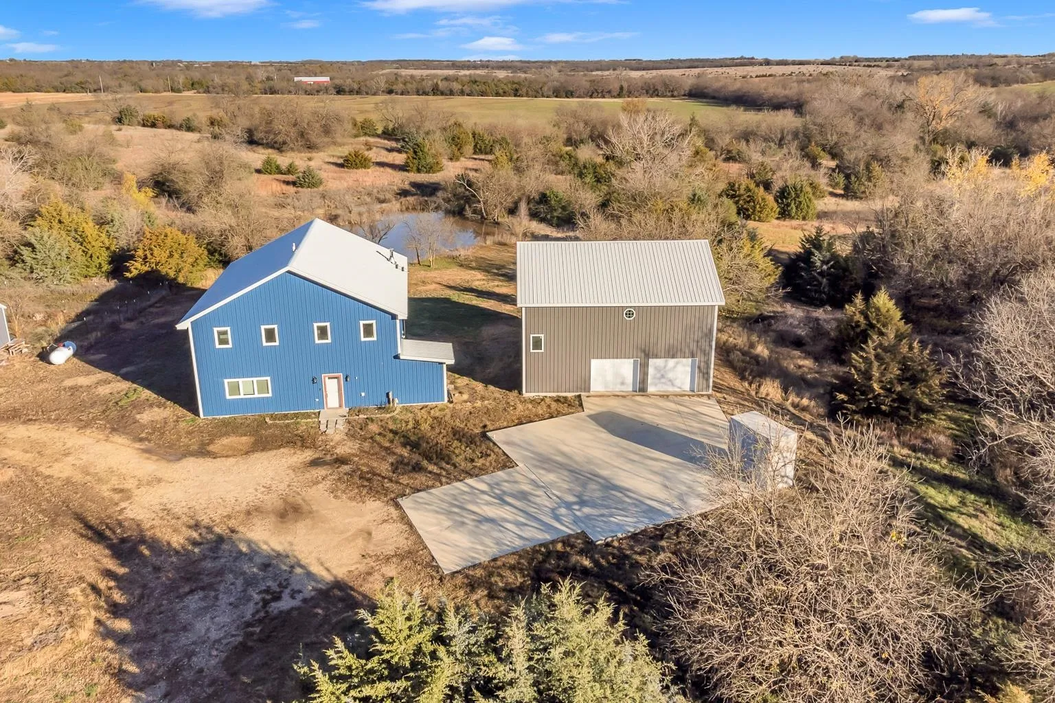 Newton, Kansas 67114, United States, 3 Bedrooms Bedrooms, ,2 BathroomsBathrooms,Residential,Pending,31832