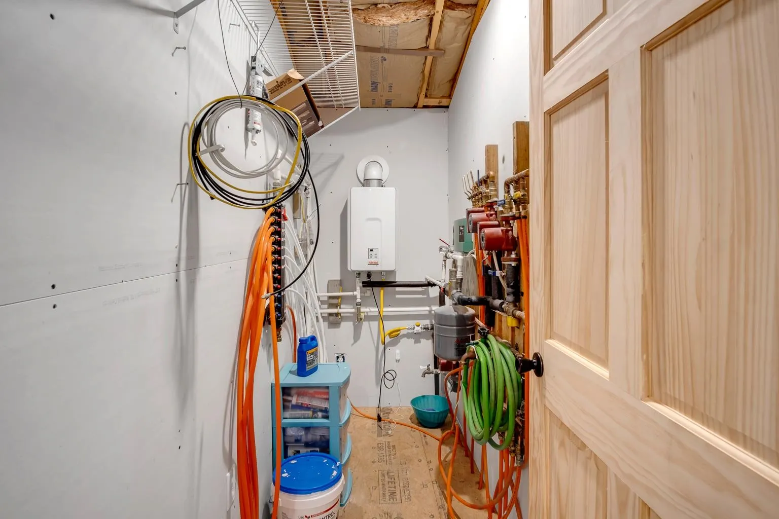 Newton, Kansas 67114, United States, 3 Bedrooms Bedrooms, ,2 BathroomsBathrooms,Residential,Pending,31832