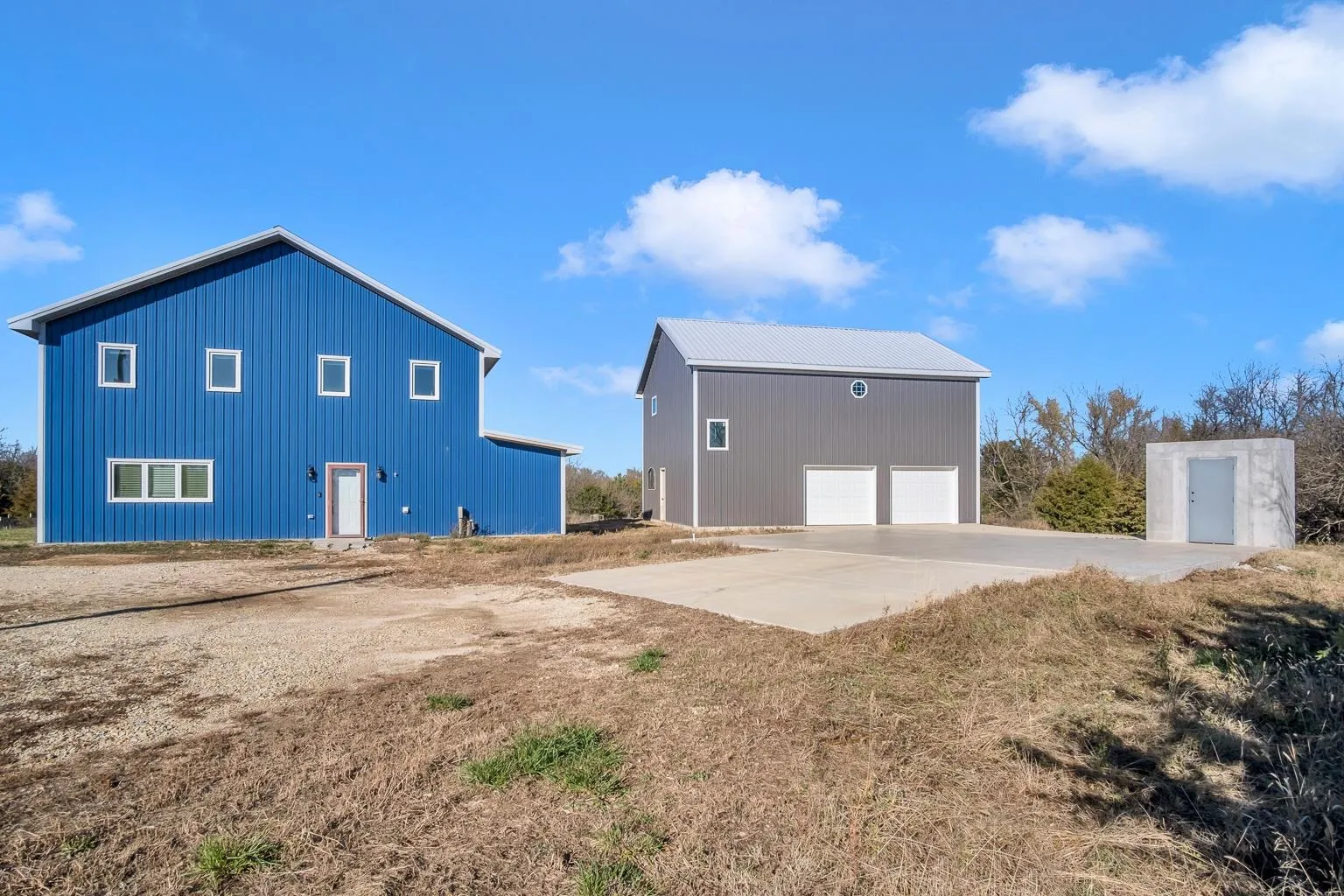 Newton, Kansas 67114, United States, 3 Bedrooms Bedrooms, ,2 BathroomsBathrooms,Residential,Pending,31832