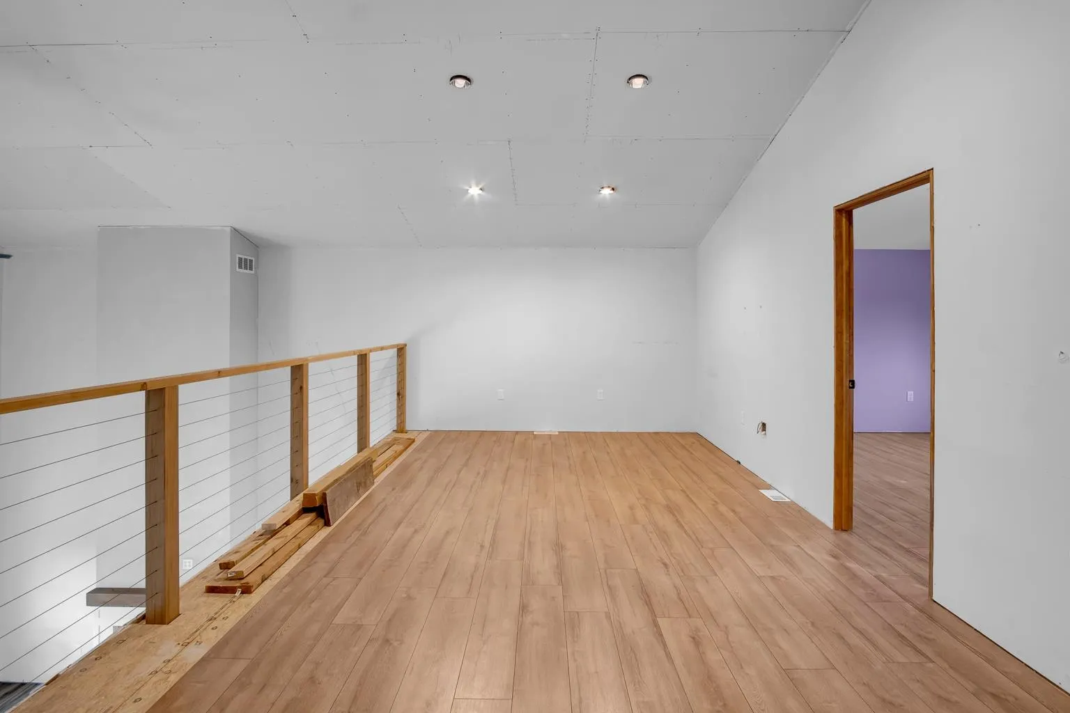 Newton, Kansas 67114, United States, 3 Bedrooms Bedrooms, ,2 BathroomsBathrooms,Residential,Pending,31832