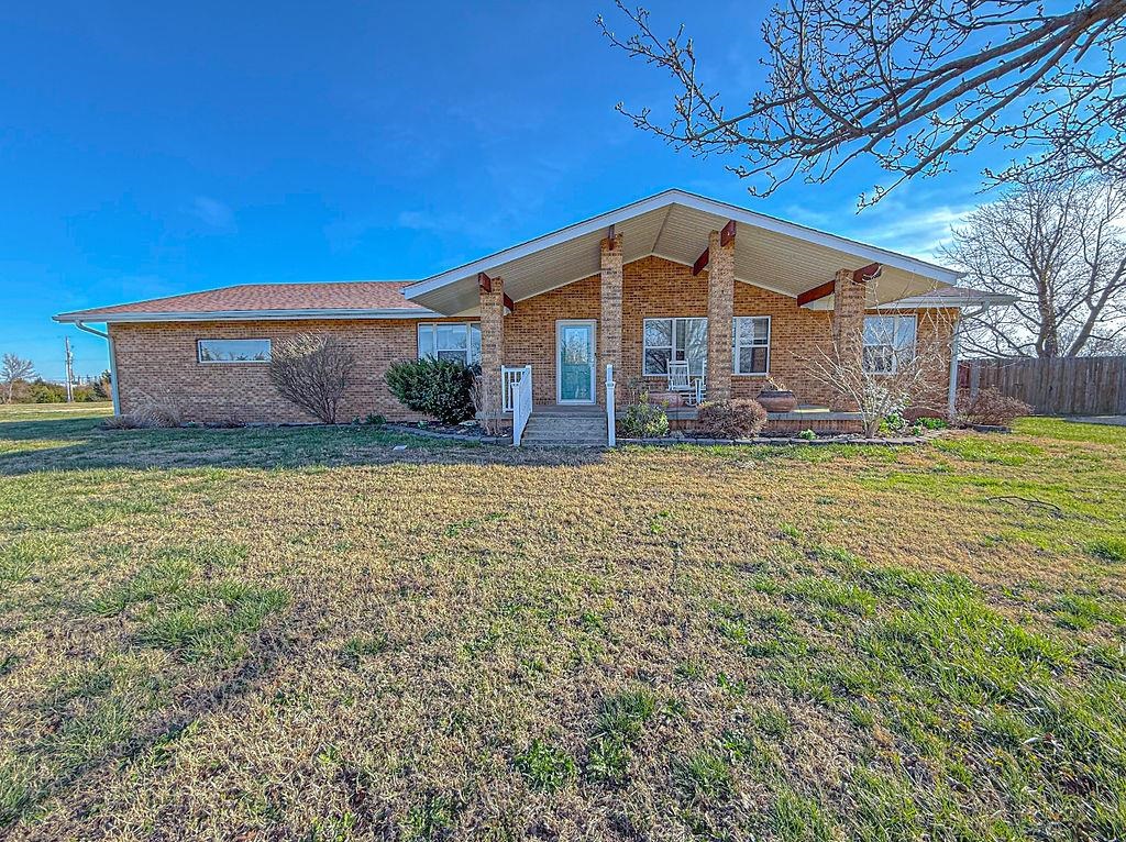 3425 W Towanda Ave, El Dorado, Kansas image 2