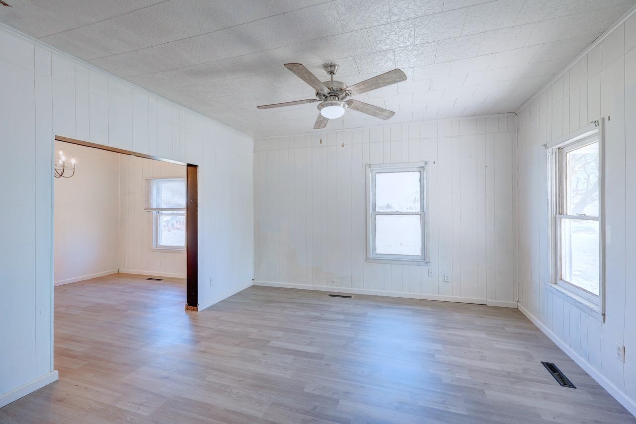 410 E Taylor Ave, Arkansas City, Kansas image 3