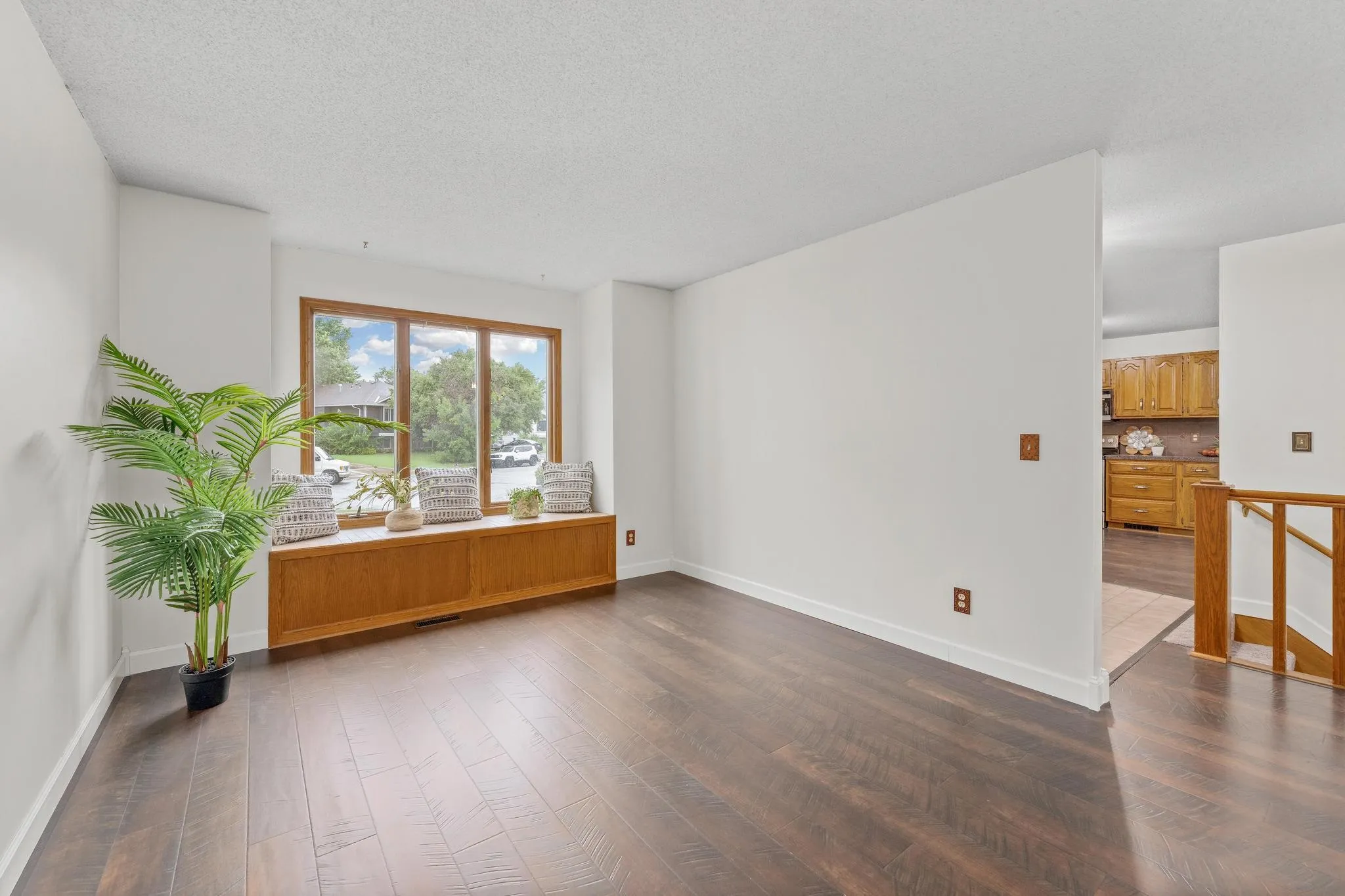 Wichita, Kansas 67215, United States, 3 Bedrooms Bedrooms, ,2 BathroomsBathrooms,Residential,Pending,205367