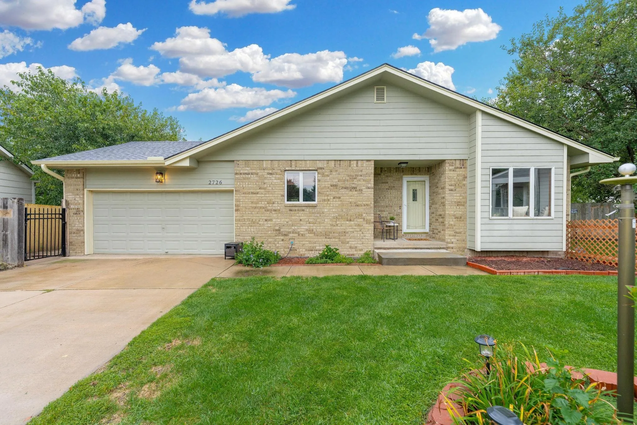 Wichita, Kansas 67215, United States, 3 Bedrooms Bedrooms, ,2 BathroomsBathrooms,Residential,Pending,205367