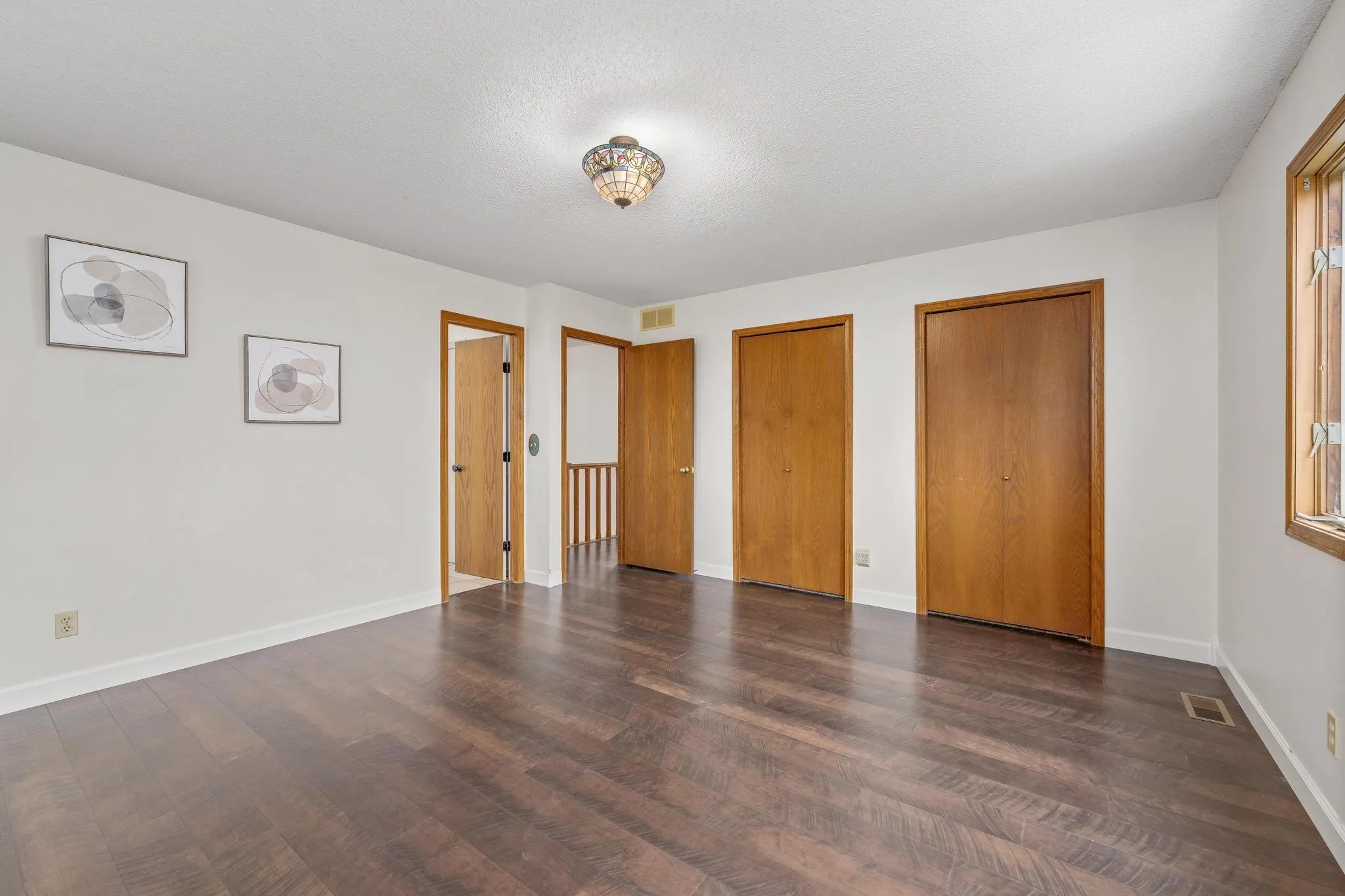 Wichita, Kansas 67215, United States, 3 Bedrooms Bedrooms, ,2 BathroomsBathrooms,Residential,Pending,205367