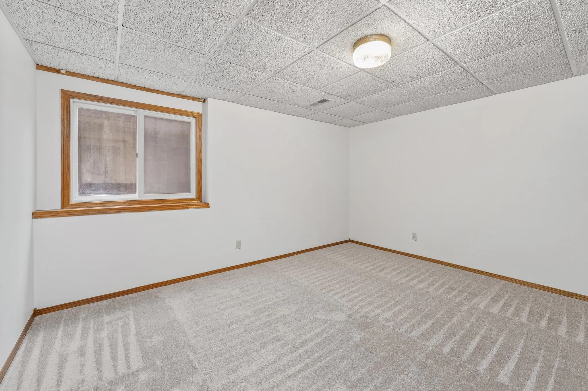 Wichita, Kansas 67215, United States, 3 Bedrooms Bedrooms, ,2 BathroomsBathrooms,Residential,Pending,205367