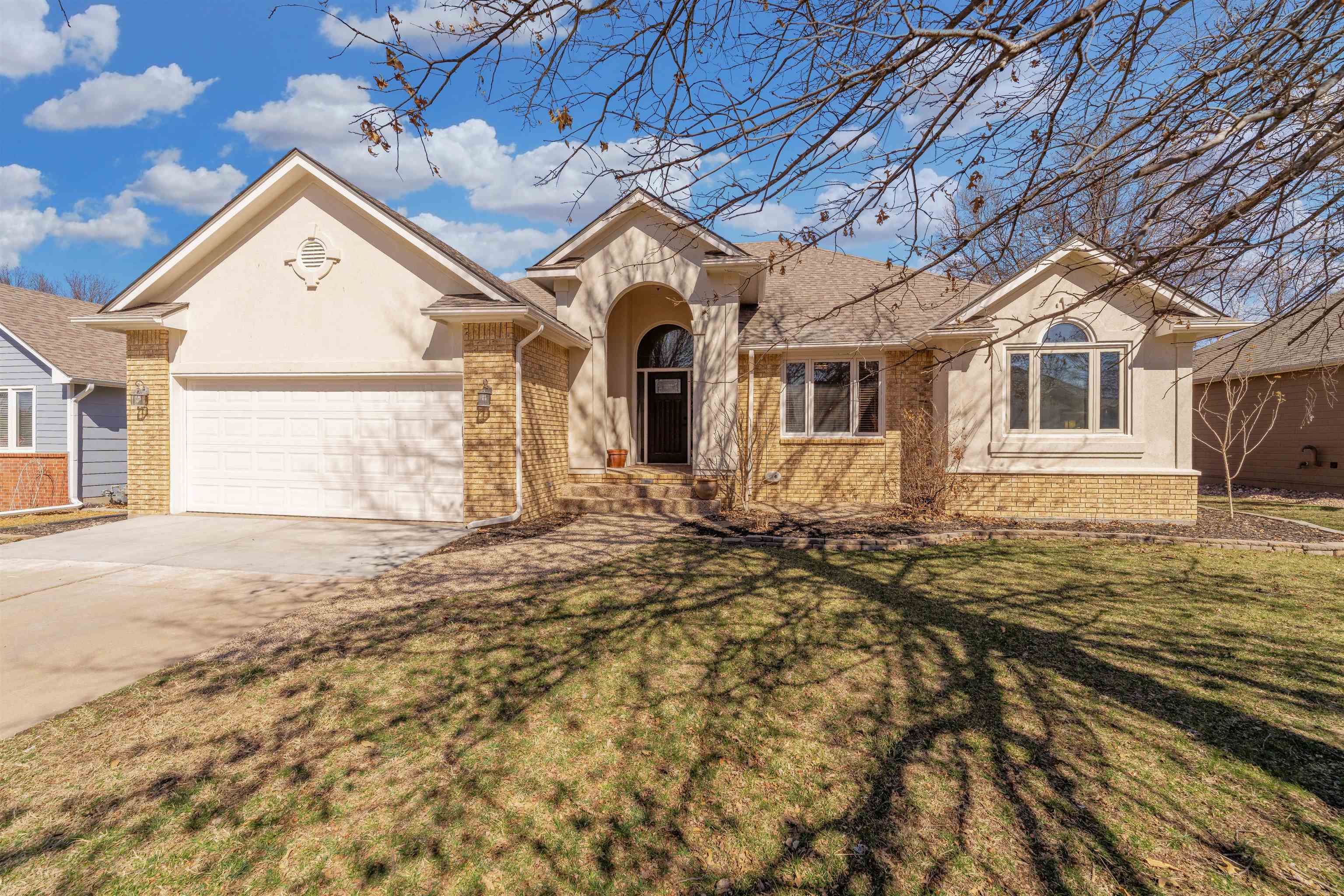 1406 E Meadow Ridge Ct, Derby, Kansas image 1