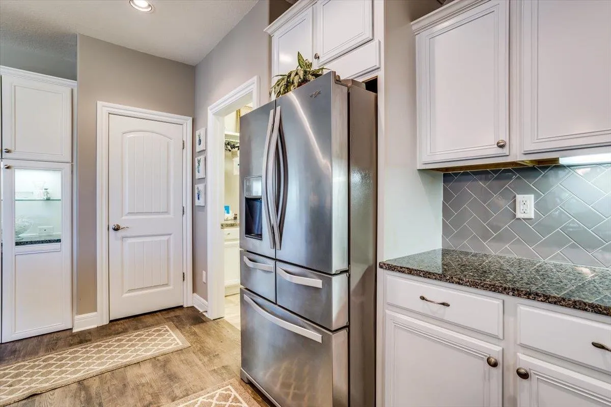 Derby, Kansas 67037, United States, 2 Bedrooms Bedrooms, ,2 BathroomsBathrooms,Residential,Pending,38401