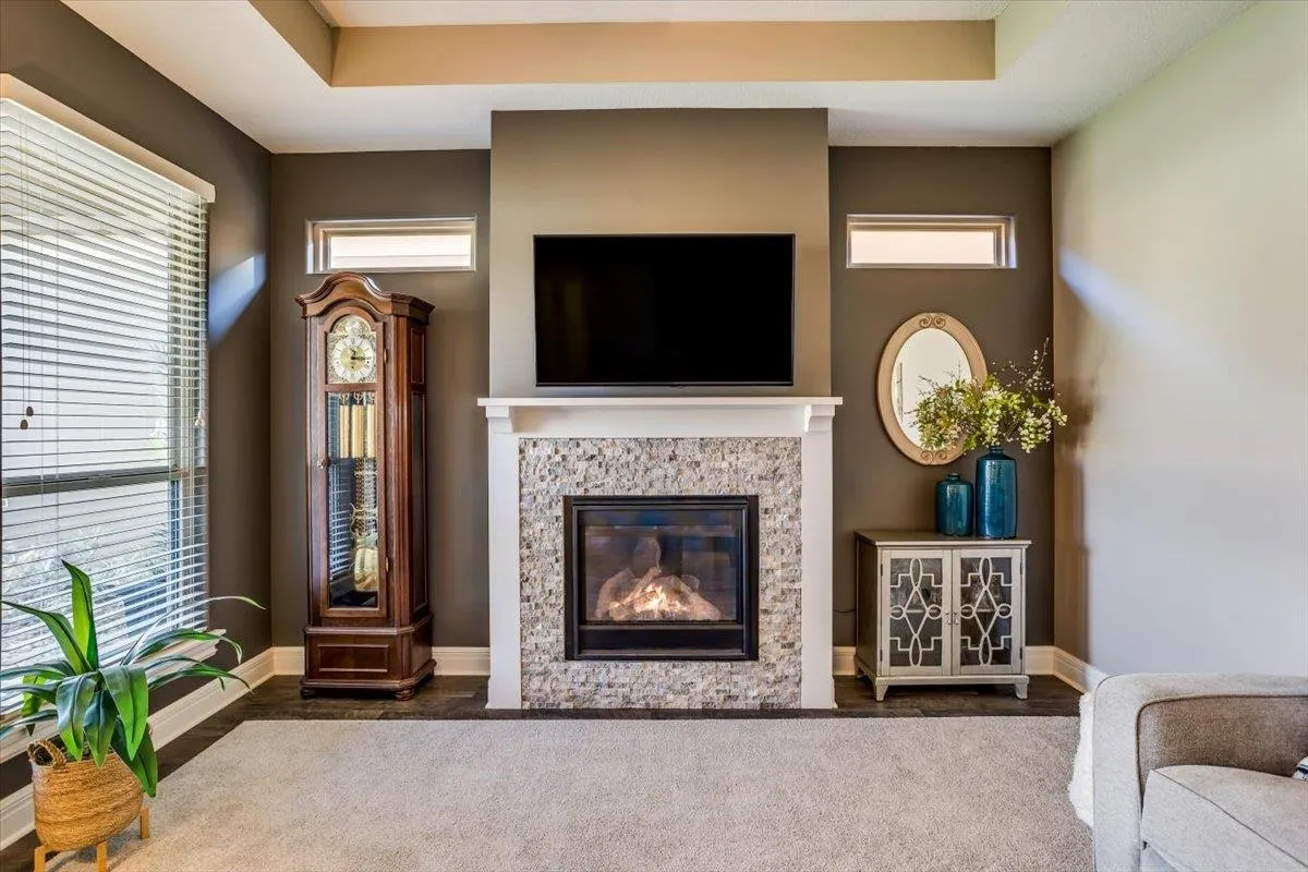 Derby, Kansas 67037, United States, 2 Bedrooms Bedrooms, ,2 BathroomsBathrooms,Residential,Pending,38401