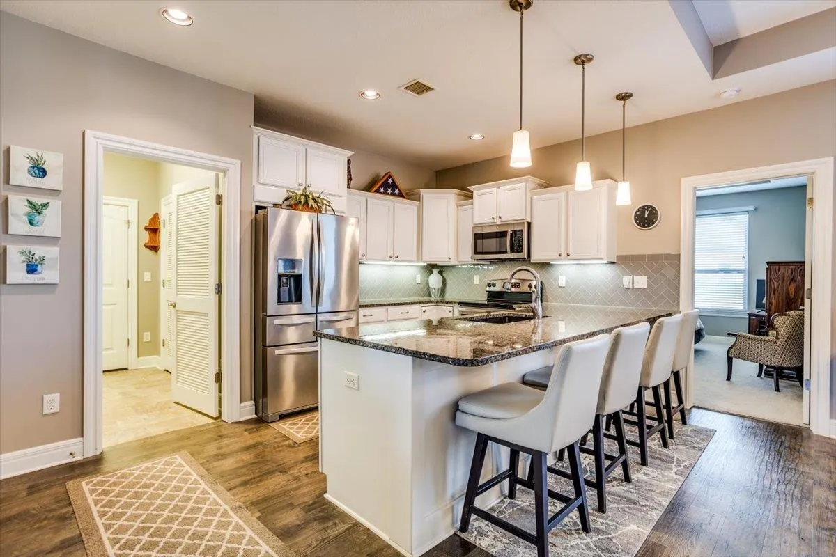 Derby, Kansas 67037, United States, 2 Bedrooms Bedrooms, ,2 BathroomsBathrooms,Residential,Pending,38401