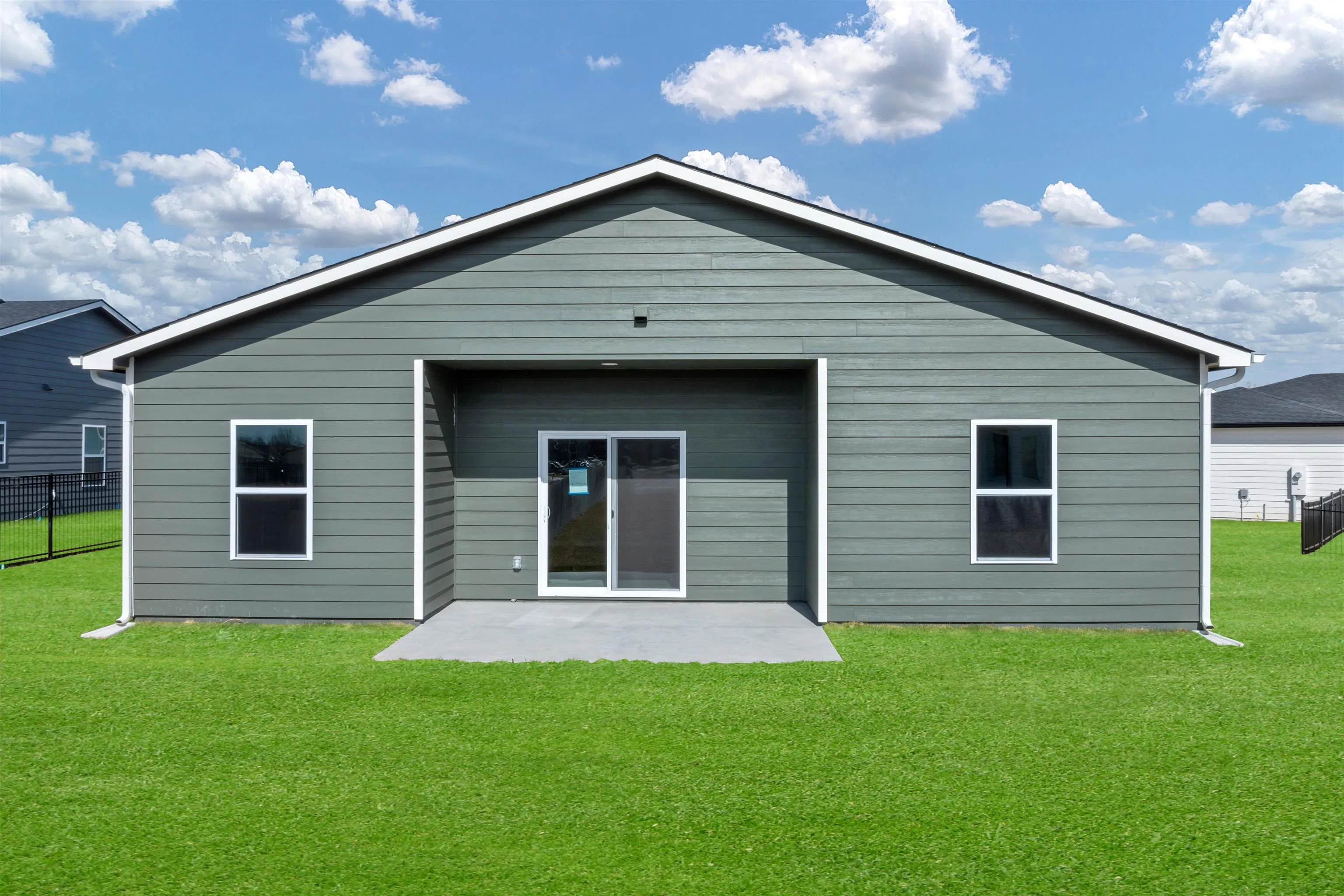 Park City, Kansas 67219, United States, 3 Bedrooms Bedrooms, ,2 BathroomsBathrooms,Residential,Pending,47176