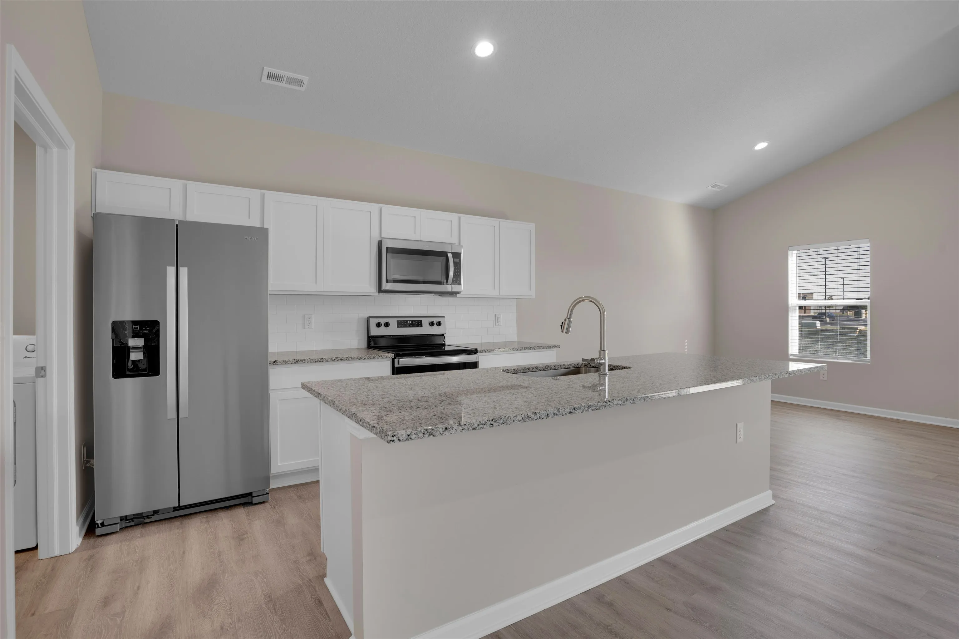 Park City, Kansas 67219, United States, 3 Bedrooms Bedrooms, ,2 BathroomsBathrooms,Residential,Pending,47176