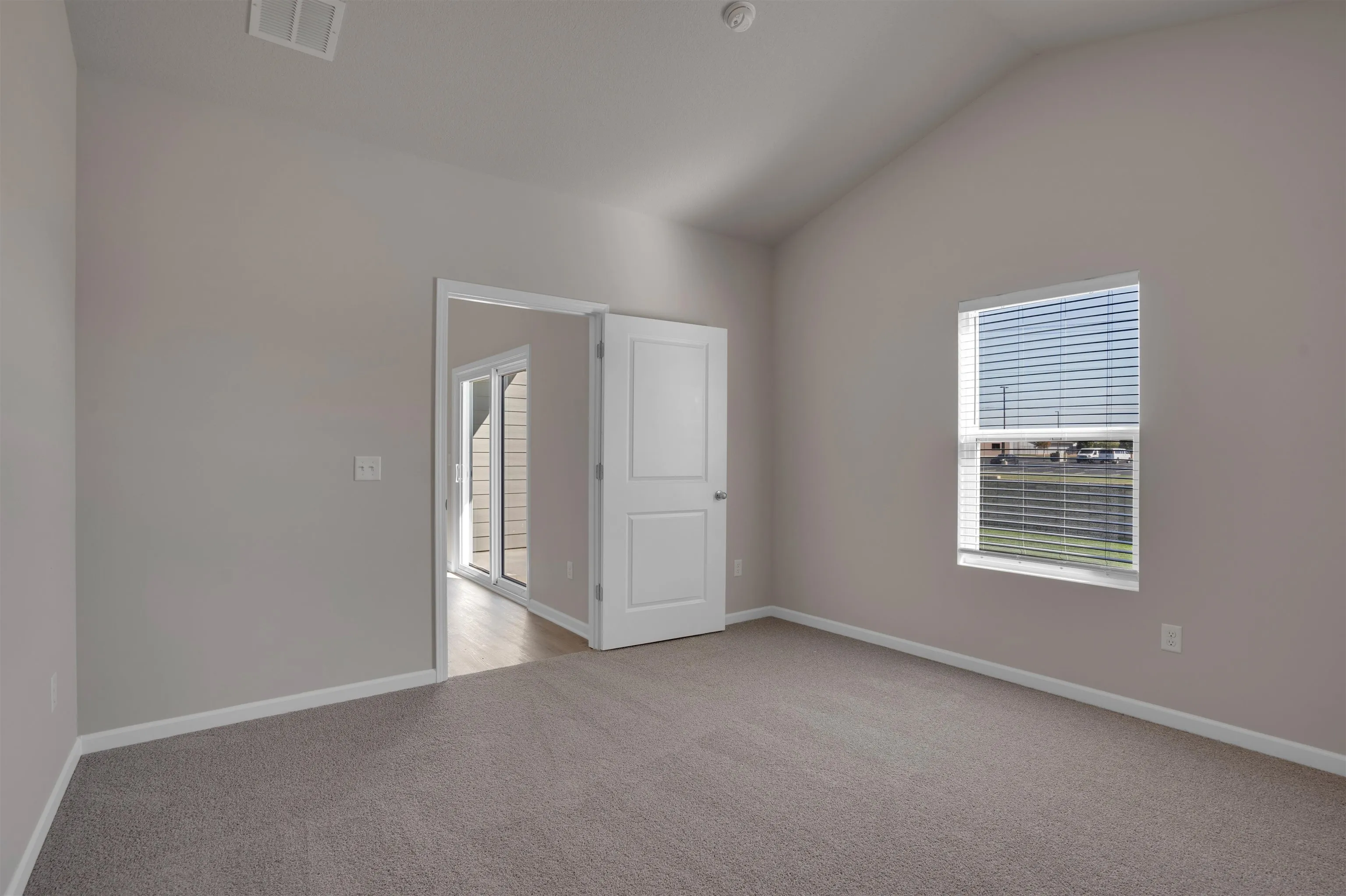 Park City, Kansas 67219, United States, 3 Bedrooms Bedrooms, ,2 BathroomsBathrooms,Residential,Pending,47176