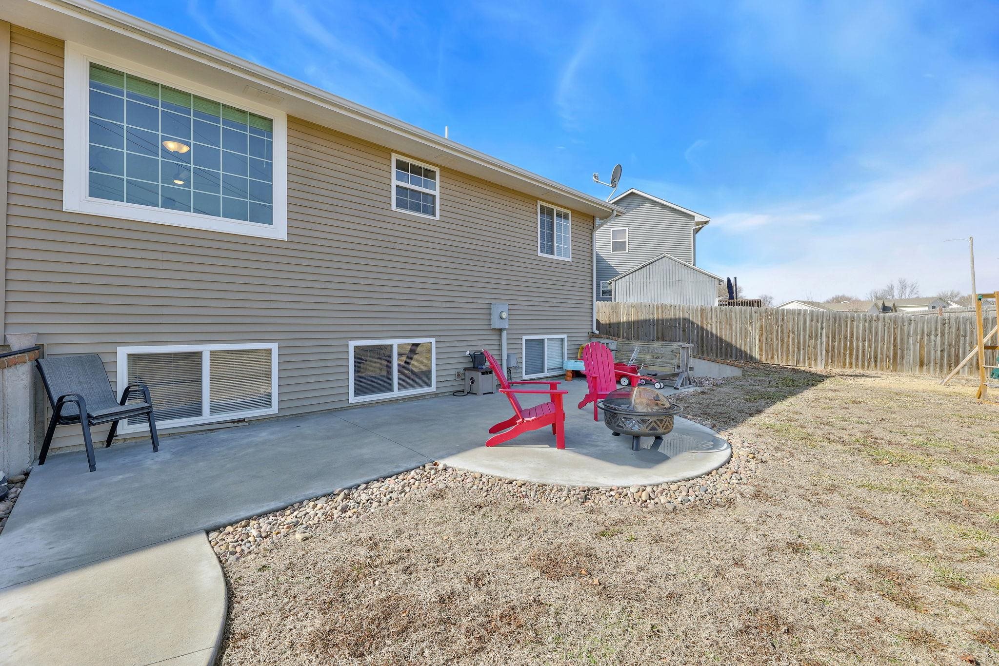 2510 Mainsgate Dr, Augusta, Kansas image 32