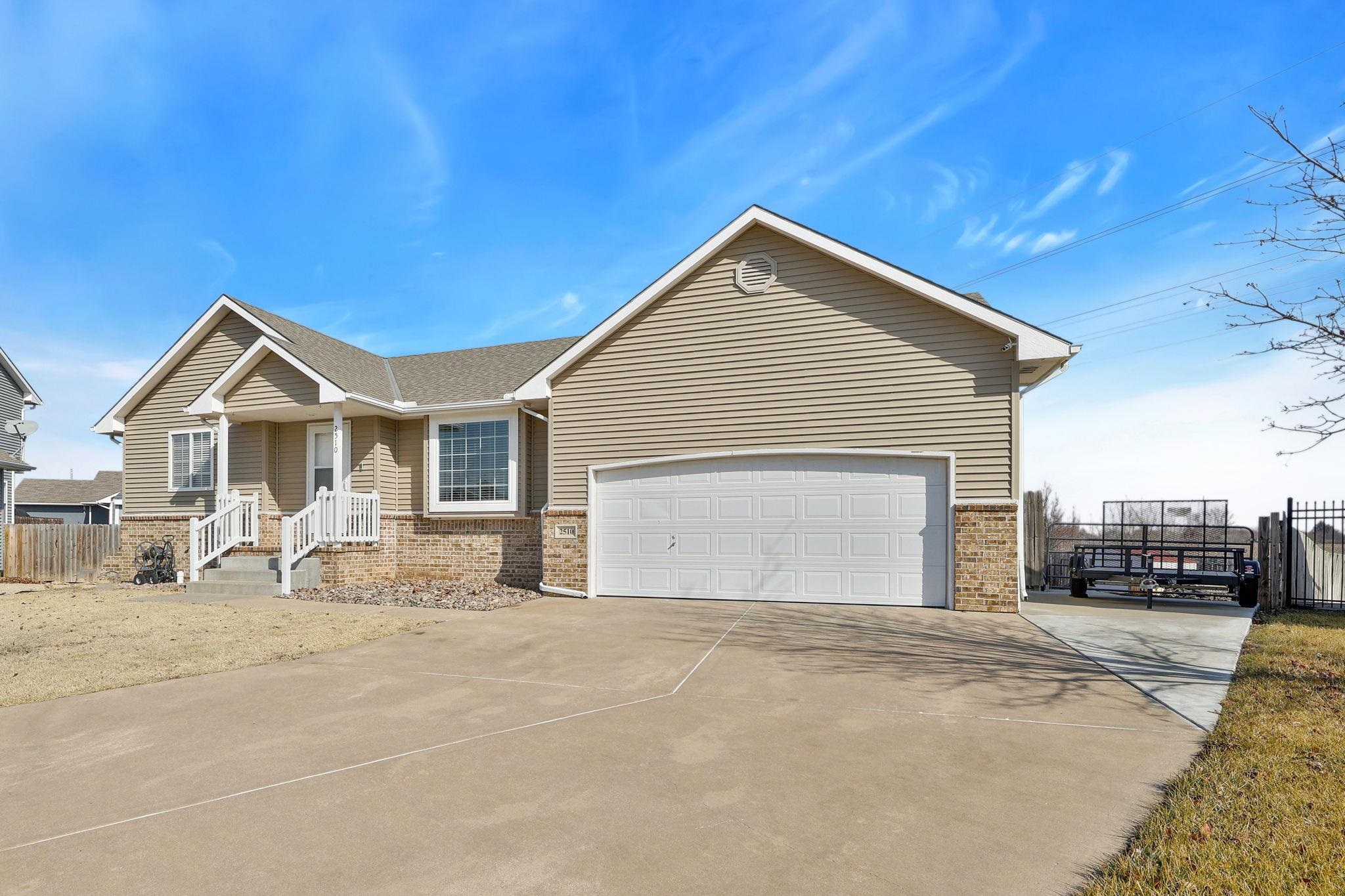 2510 Mainsgate Dr, Augusta, Kansas image 2