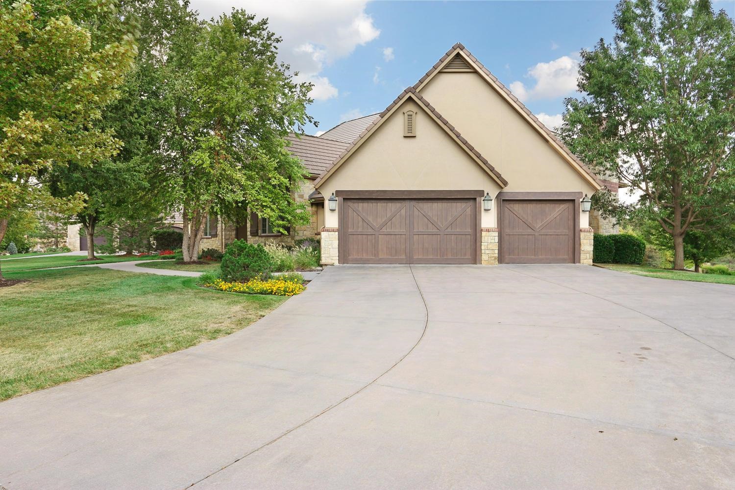 219 E Pine Meadow Ct, Andover, Kansas image 2