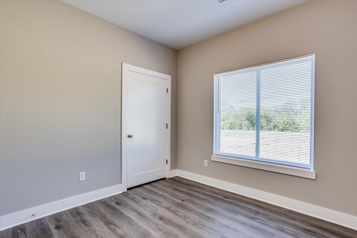 3333 E Thunder Street, Wichita, Virginia image 21