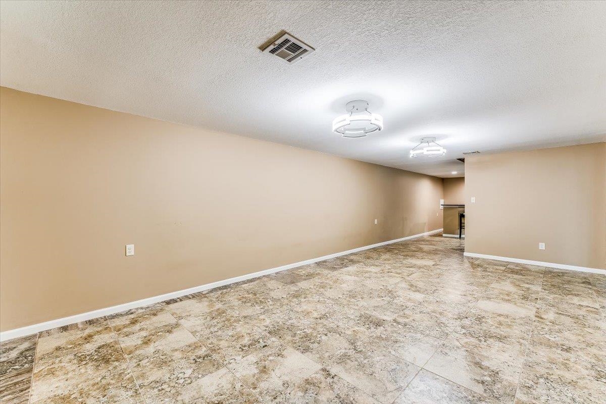 Derby, Kansas 67037, United States, 4 Bedrooms Bedrooms, ,5 BathroomsBathrooms,Residential,Pending,65774