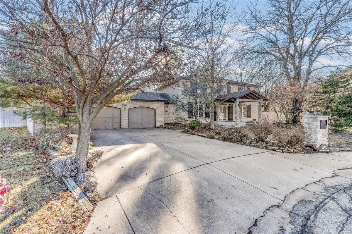 Derby, Kansas 67037, United States, 4 Bedrooms Bedrooms, ,5 BathroomsBathrooms,Residential,Pending,65774