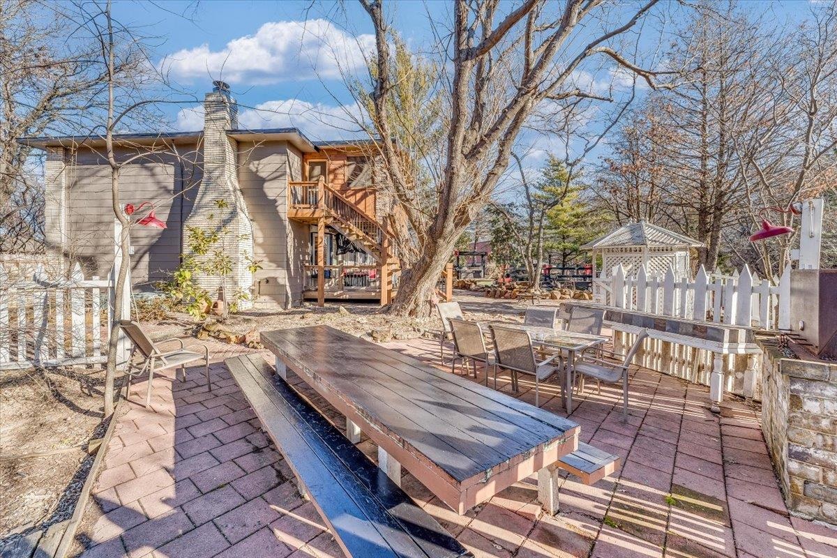 Derby, Kansas 67037, United States, 4 Bedrooms Bedrooms, ,5 BathroomsBathrooms,Residential,Pending,65774