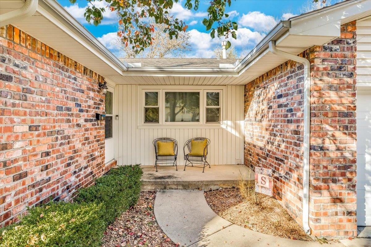 Derby, Kansas 67037, United States, 3 Bedrooms Bedrooms, ,3 BathroomsBathrooms,Residential,Pending,68690