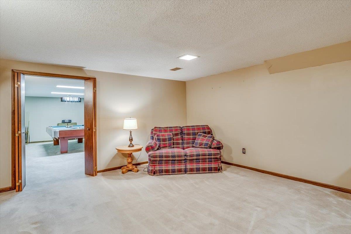 Derby, Kansas 67037, United States, 3 Bedrooms Bedrooms, ,3 BathroomsBathrooms,Residential,Pending,68690