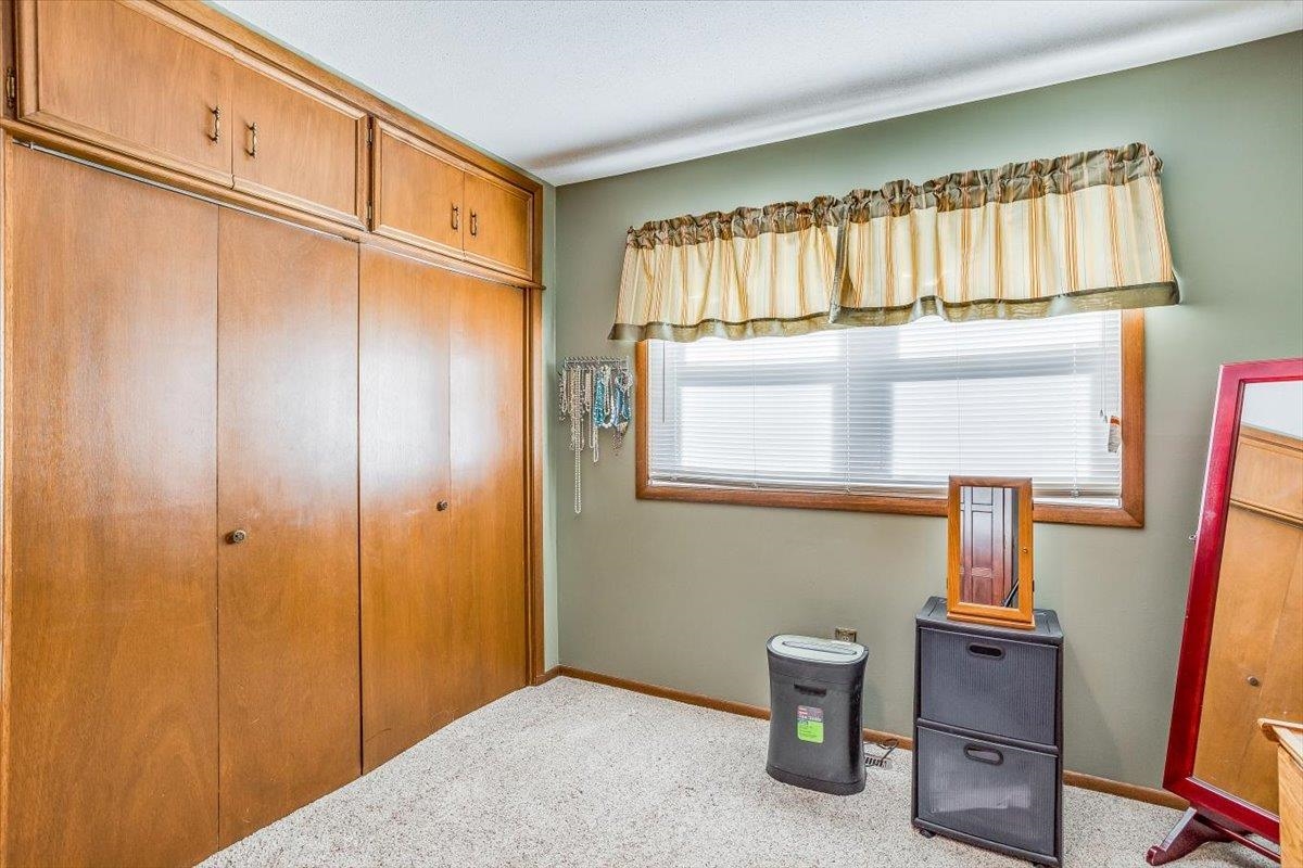 Derby, Kansas 67037, United States, 3 Bedrooms Bedrooms, ,3 BathroomsBathrooms,Residential,Pending,68690