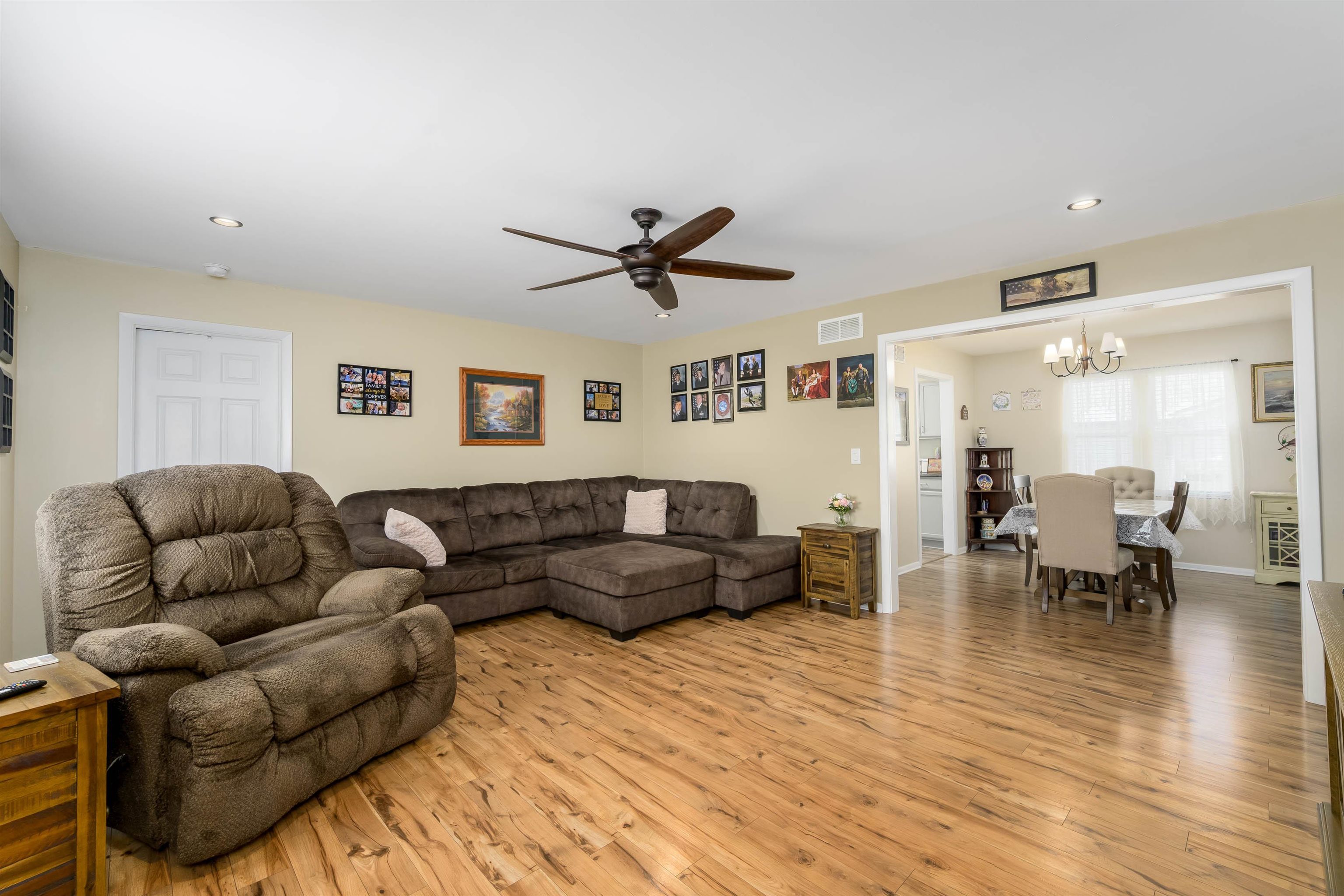 428 E 1st Ave, Cheney, Kansas image 4