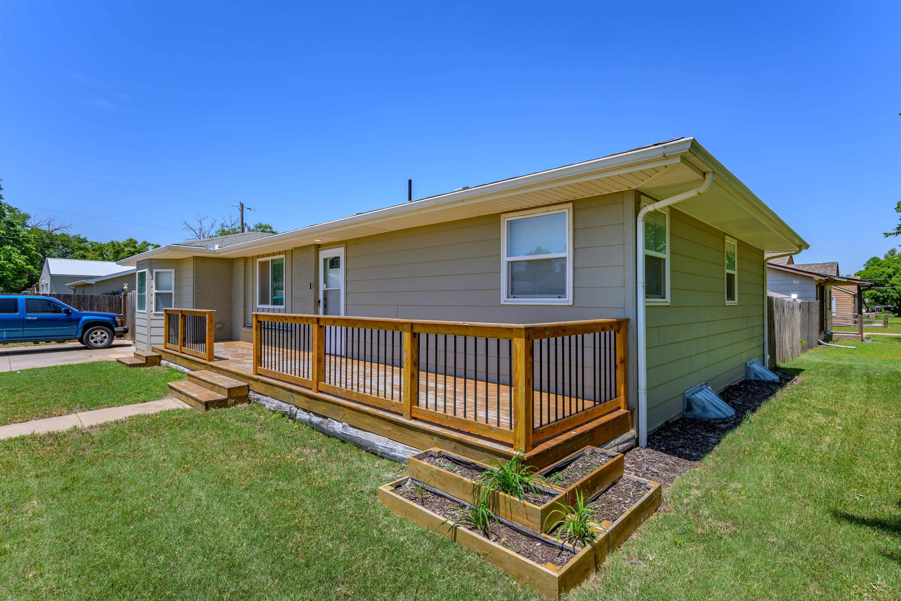 428 E 1st Ave, Cheney, Kansas image 33